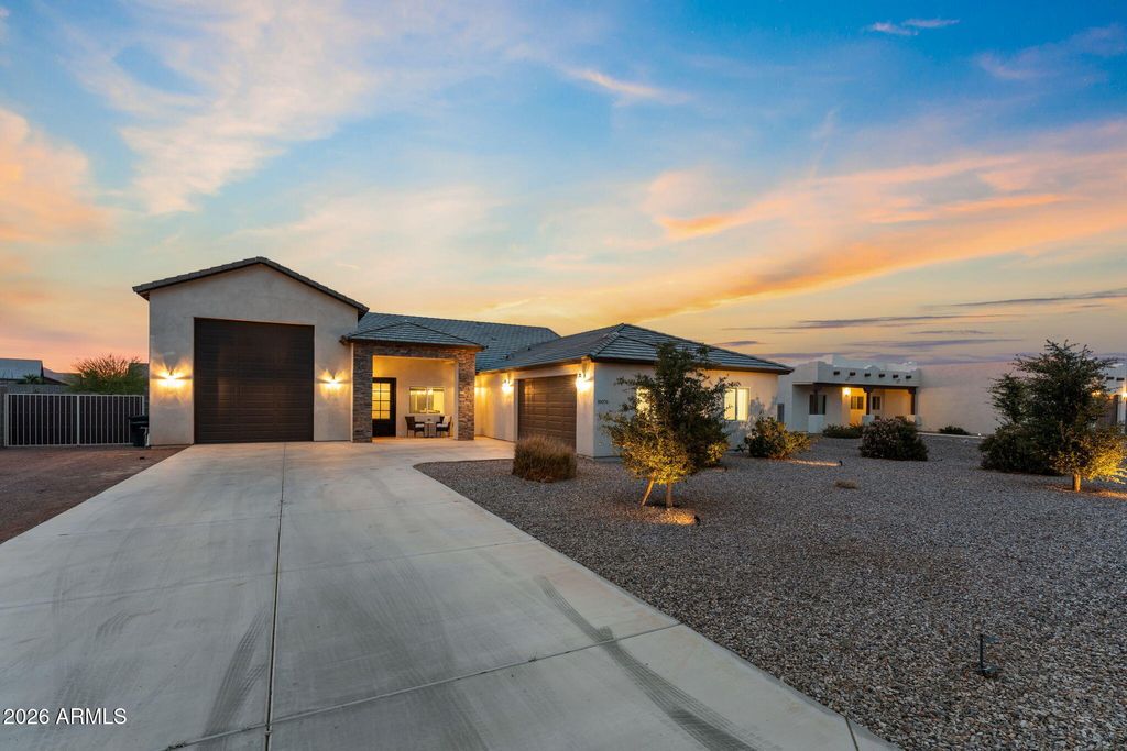 Photo of 10076 W Appaloosa Trail, Casa Grande, AZ 85194 (MLS # 7021583)