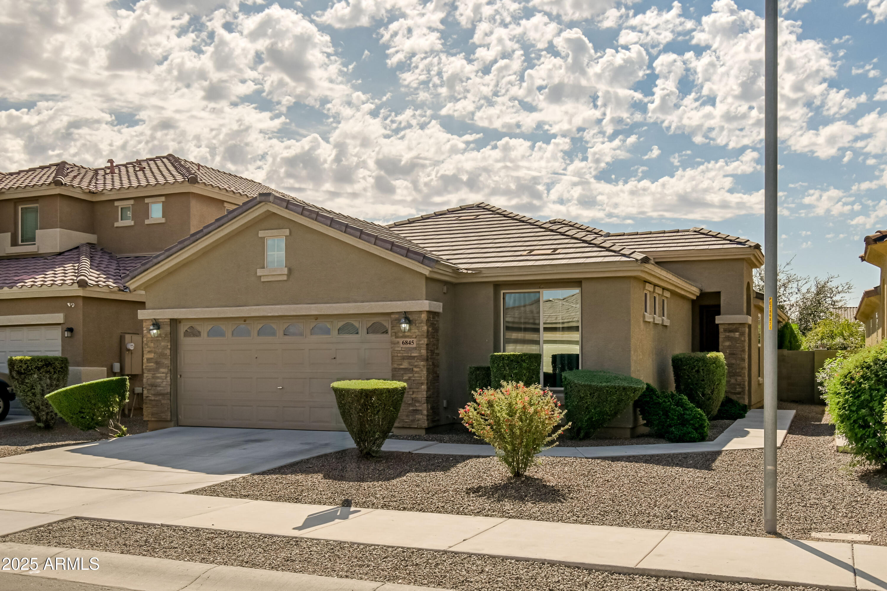 6845 W CHARTER OAK Road