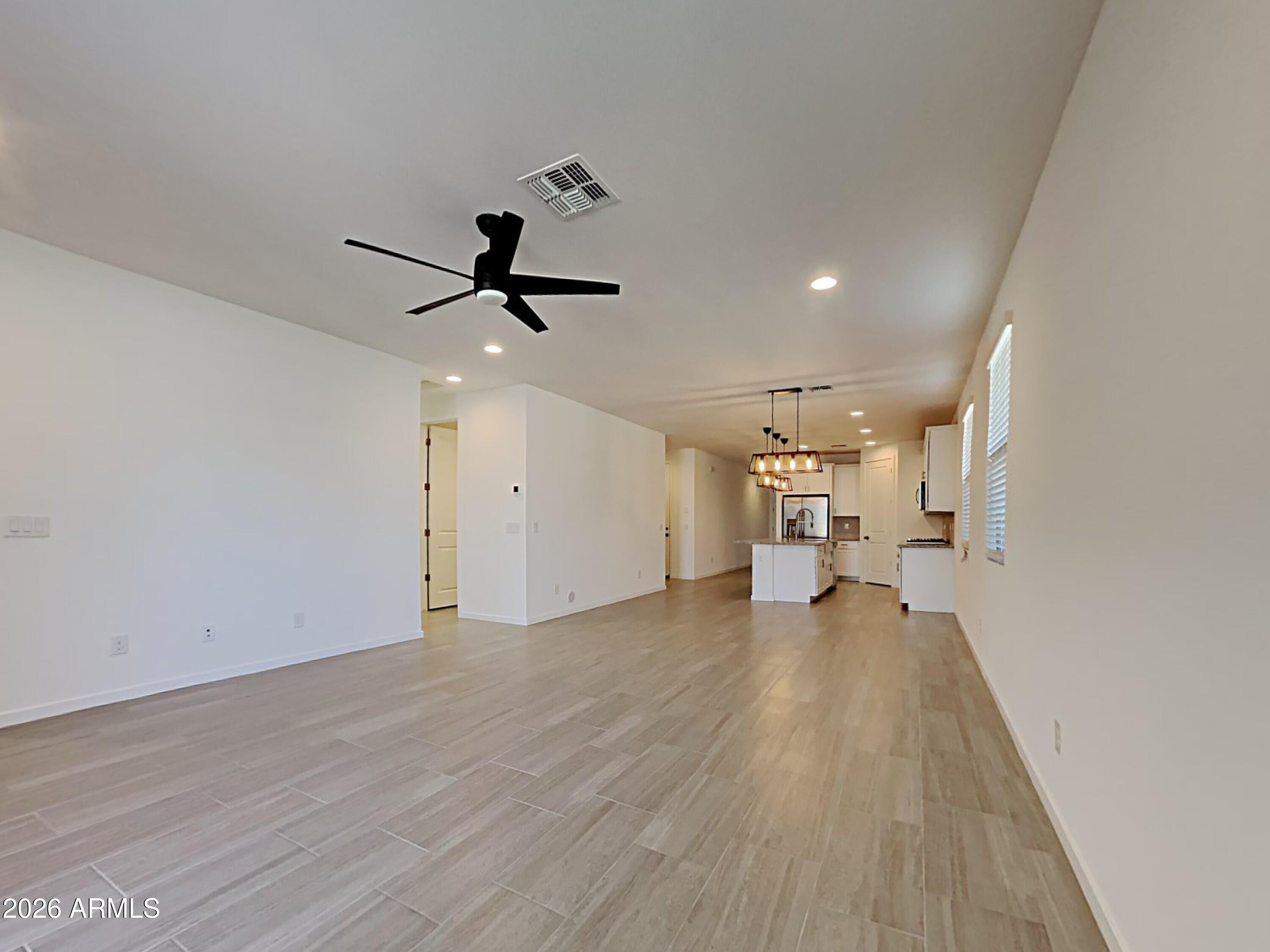5552 W RAINWATER Drive