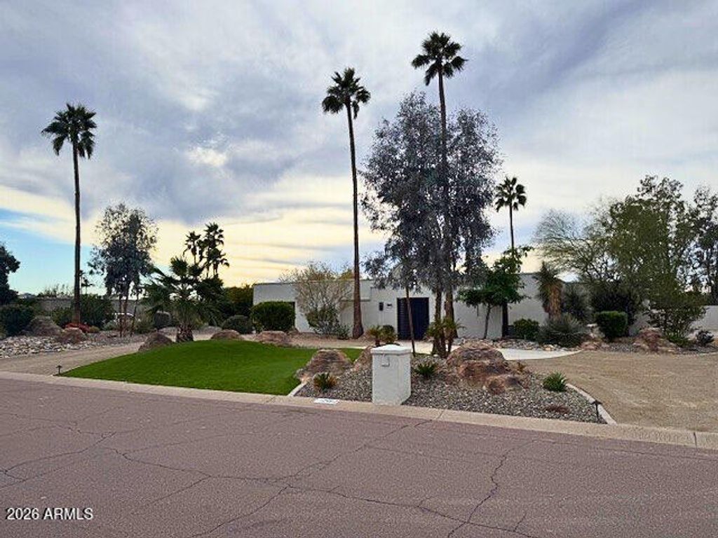 Photo of 12462 N 80th Place, Scottsdale, AZ 85260 (MLS # 6990797)