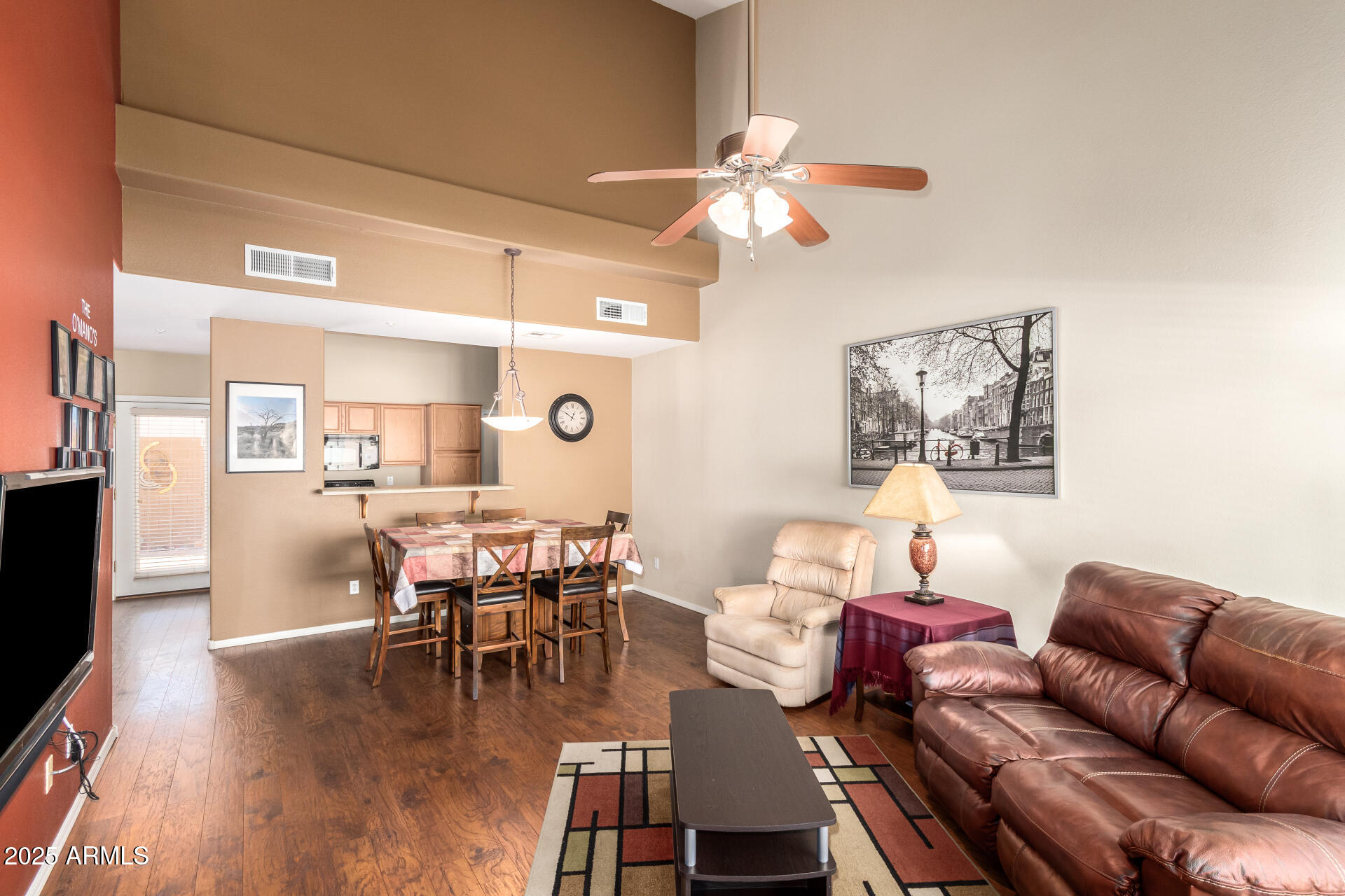 15601 N HIDDEN VALLEY Lane