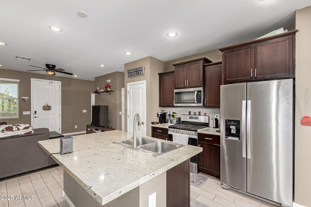 Photo of 40550 W Hillman Drive, Maricopa, AZ 85138 (MLS # 6929531)
