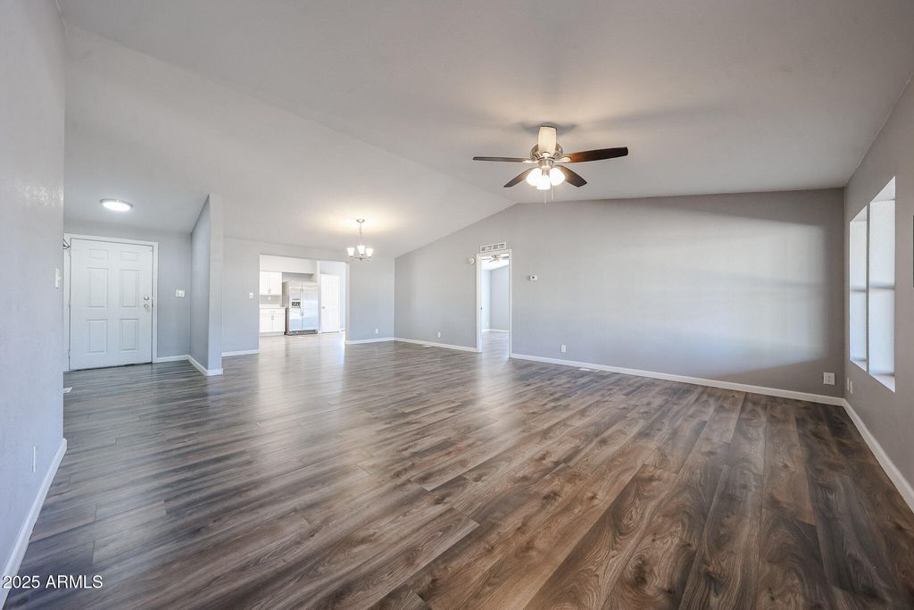 Photo of 3708 W Ross Avenue, Glendale, AZ 85308 (MLS # 6932882)