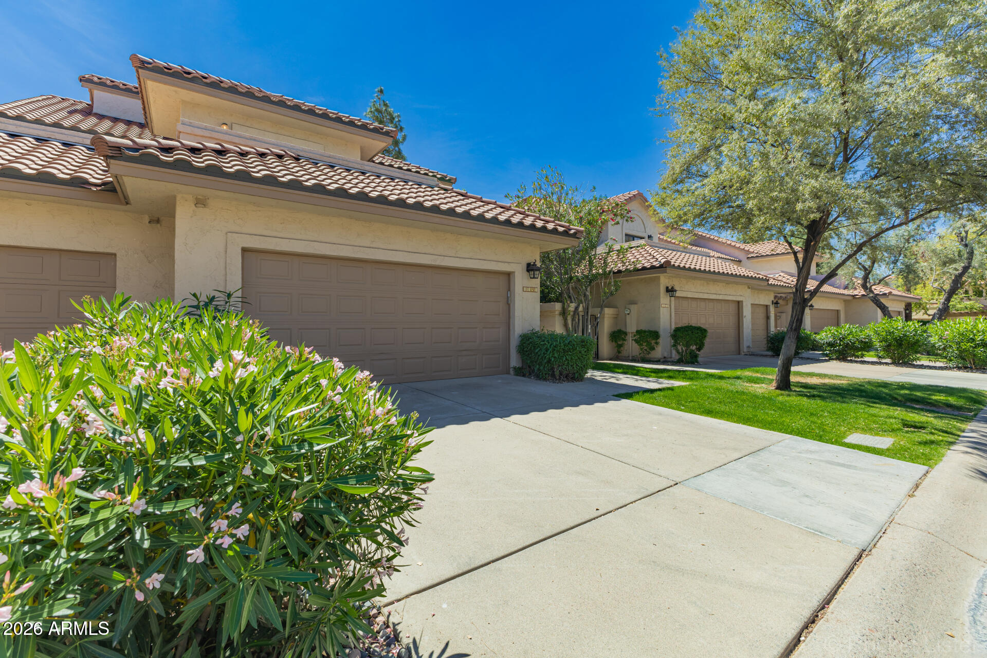 9705 E MOUNTAIN VIEW Road 1181