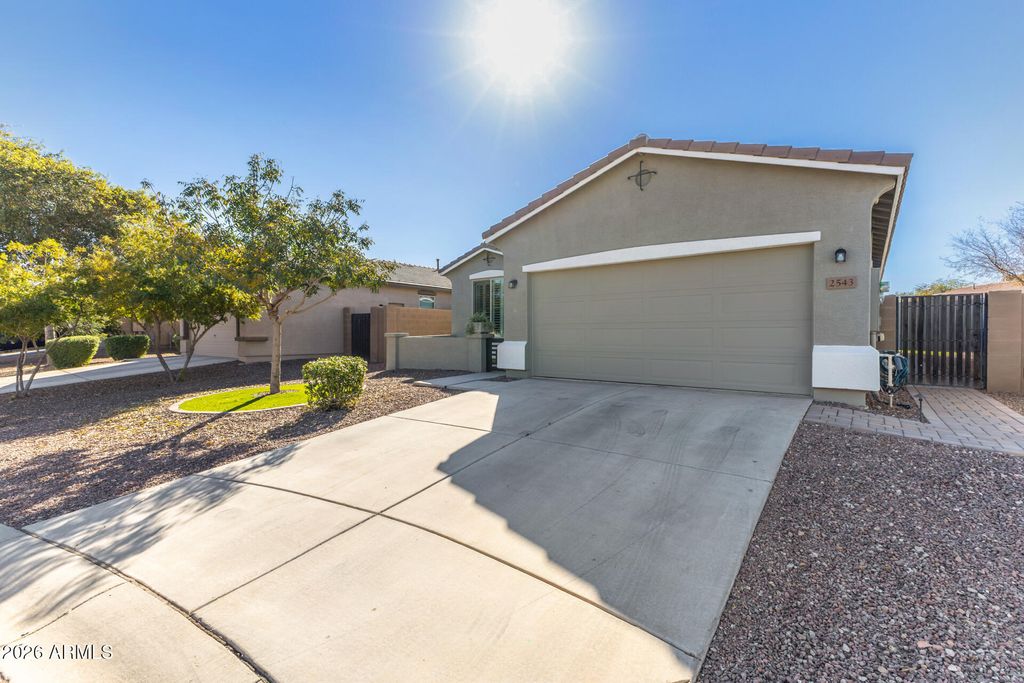 Photo of 2543 W Arroyo Way, San Tan Valley, AZ 85144 (MLS # 6973309)