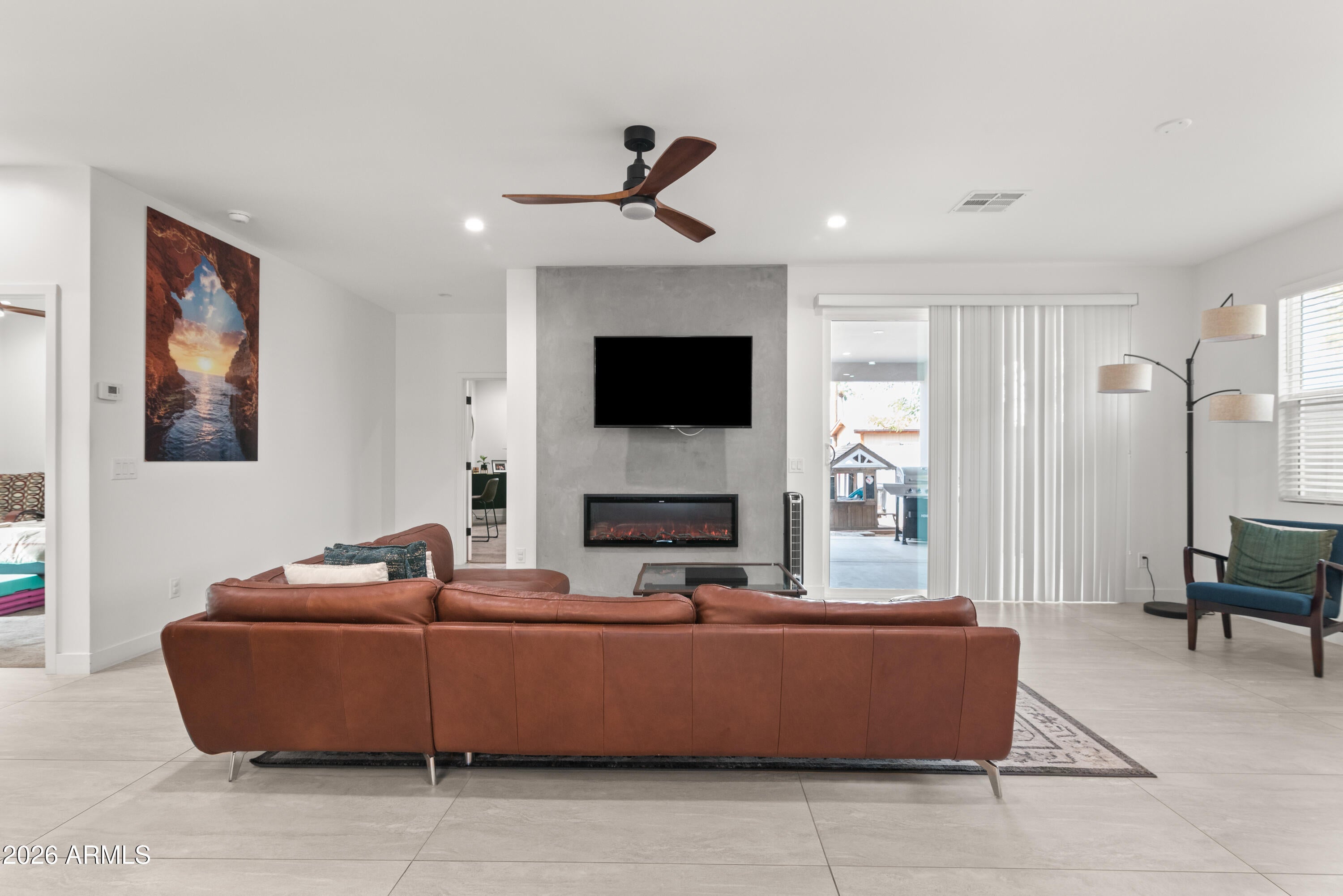 2826 N 28TH Place