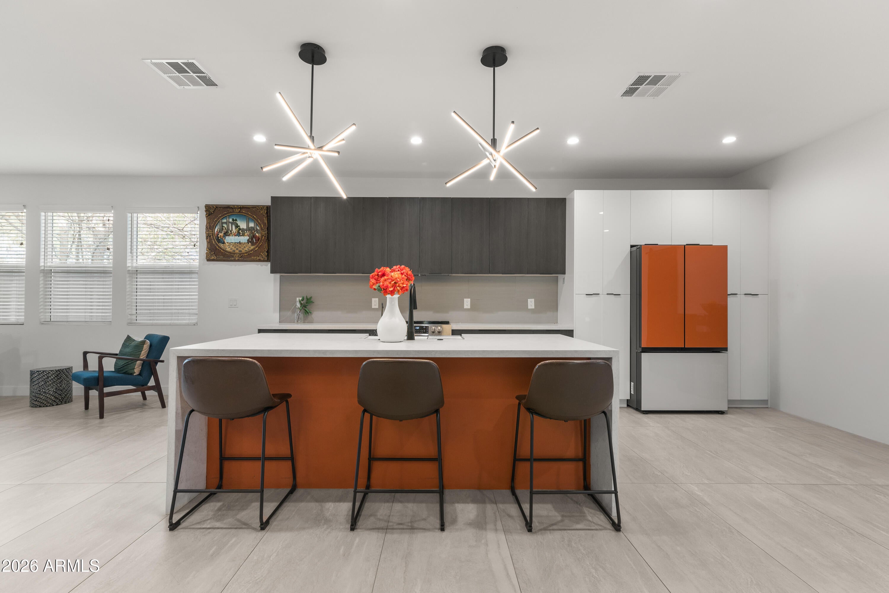 2826 N 28TH Place