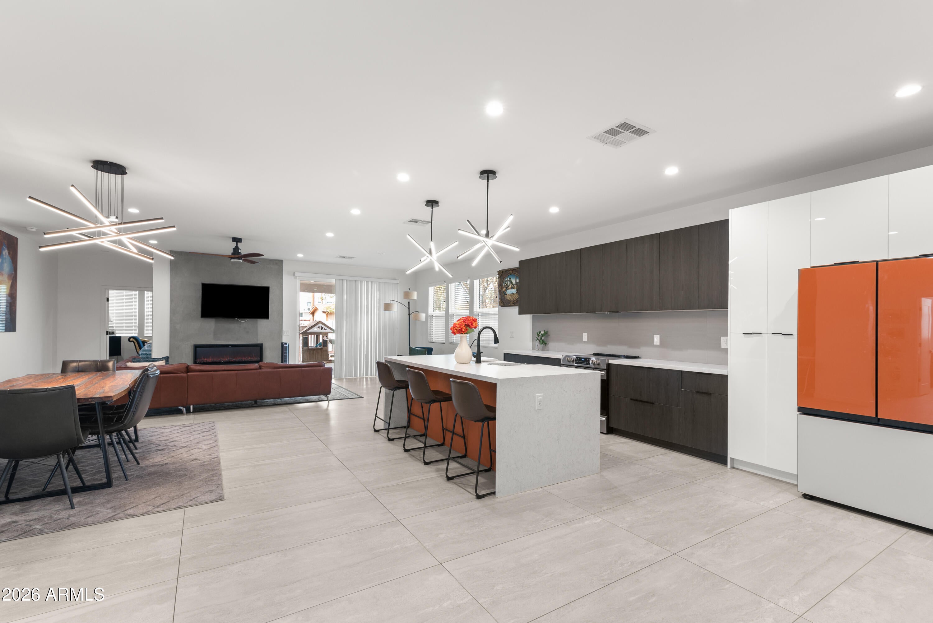 2826 N 28TH Place