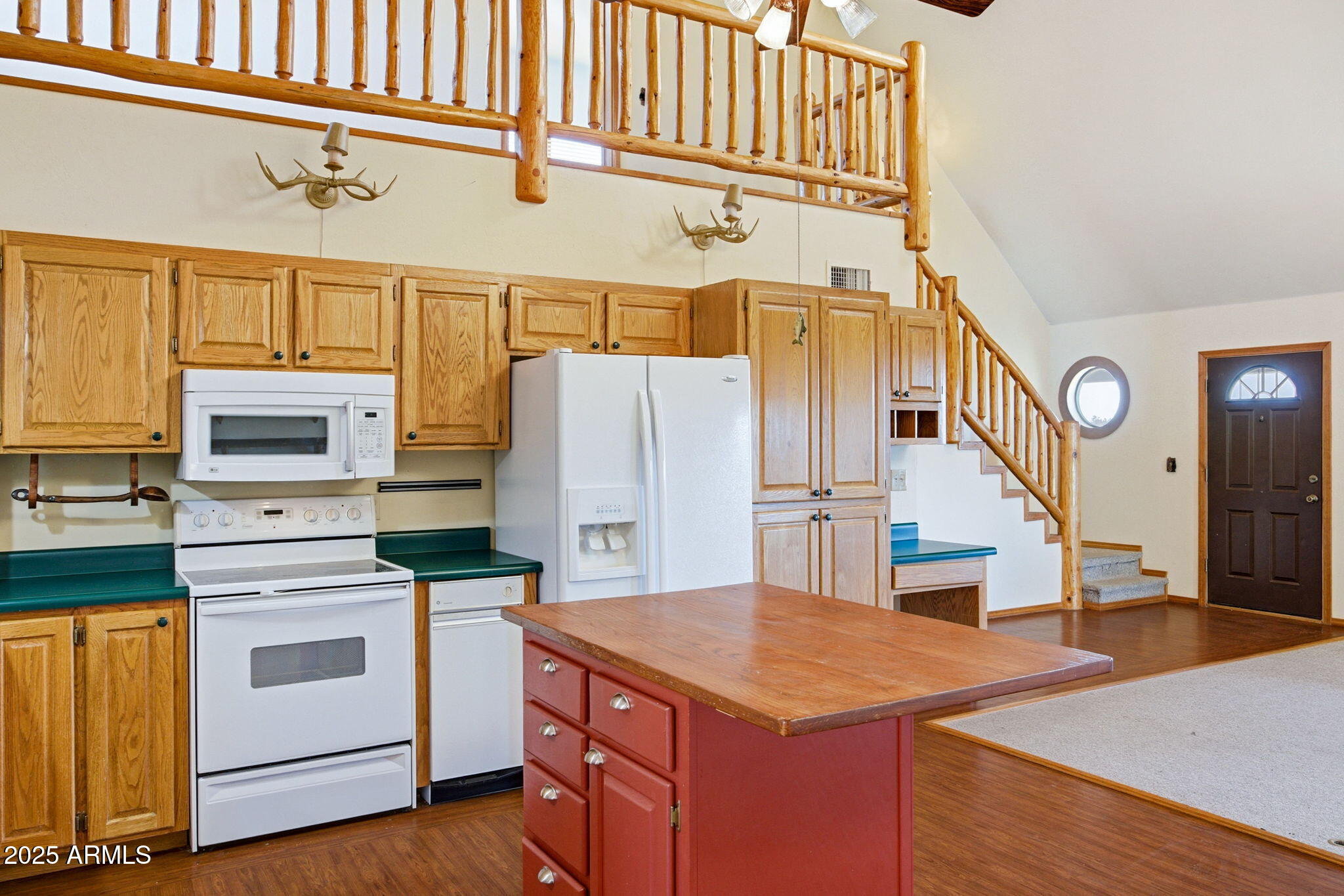SUMMER PLACE - Residential