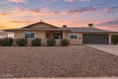 10944 W SARATOGA Circle Sun City AZ 85351