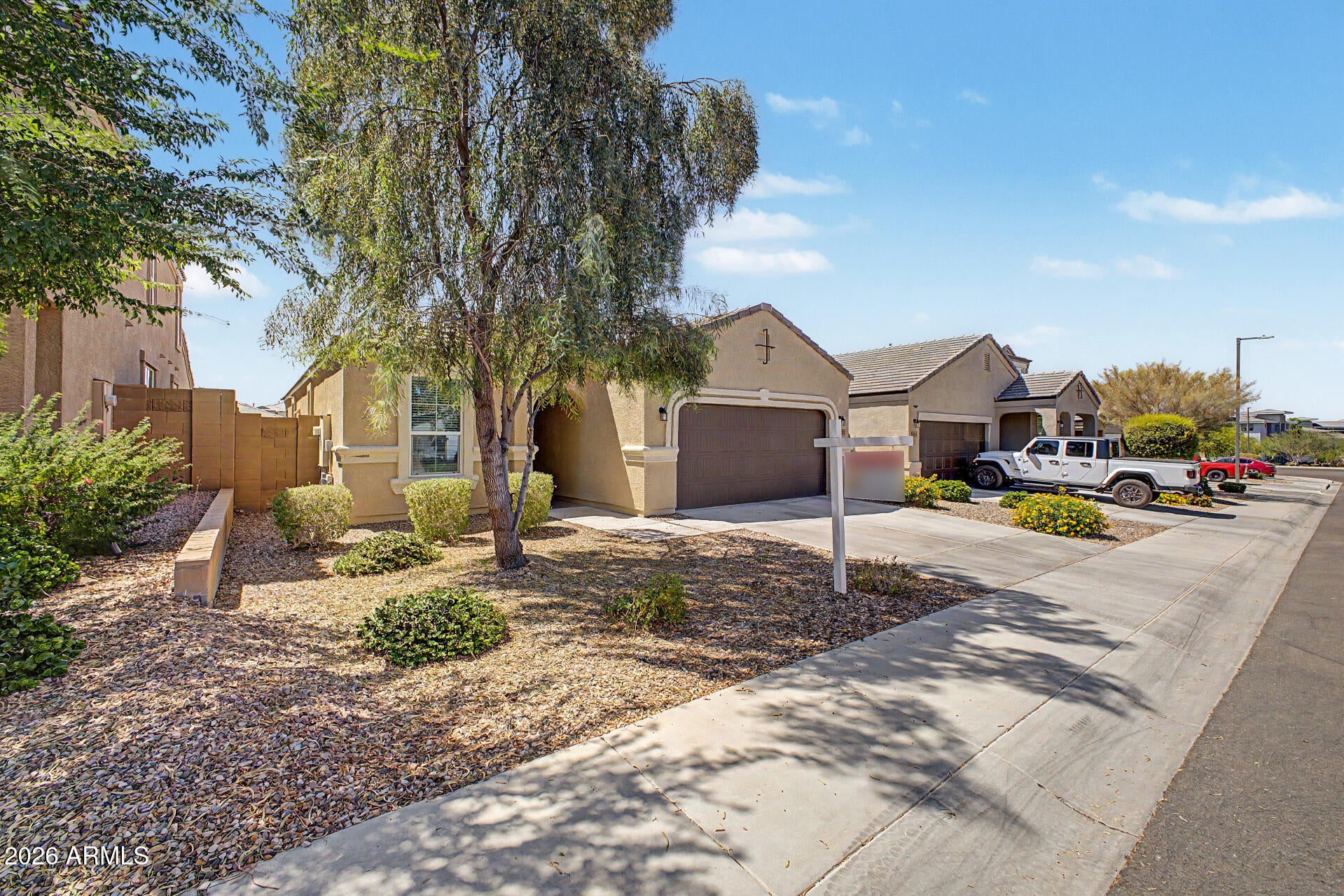 2011 W YELLOWBIRD Lane