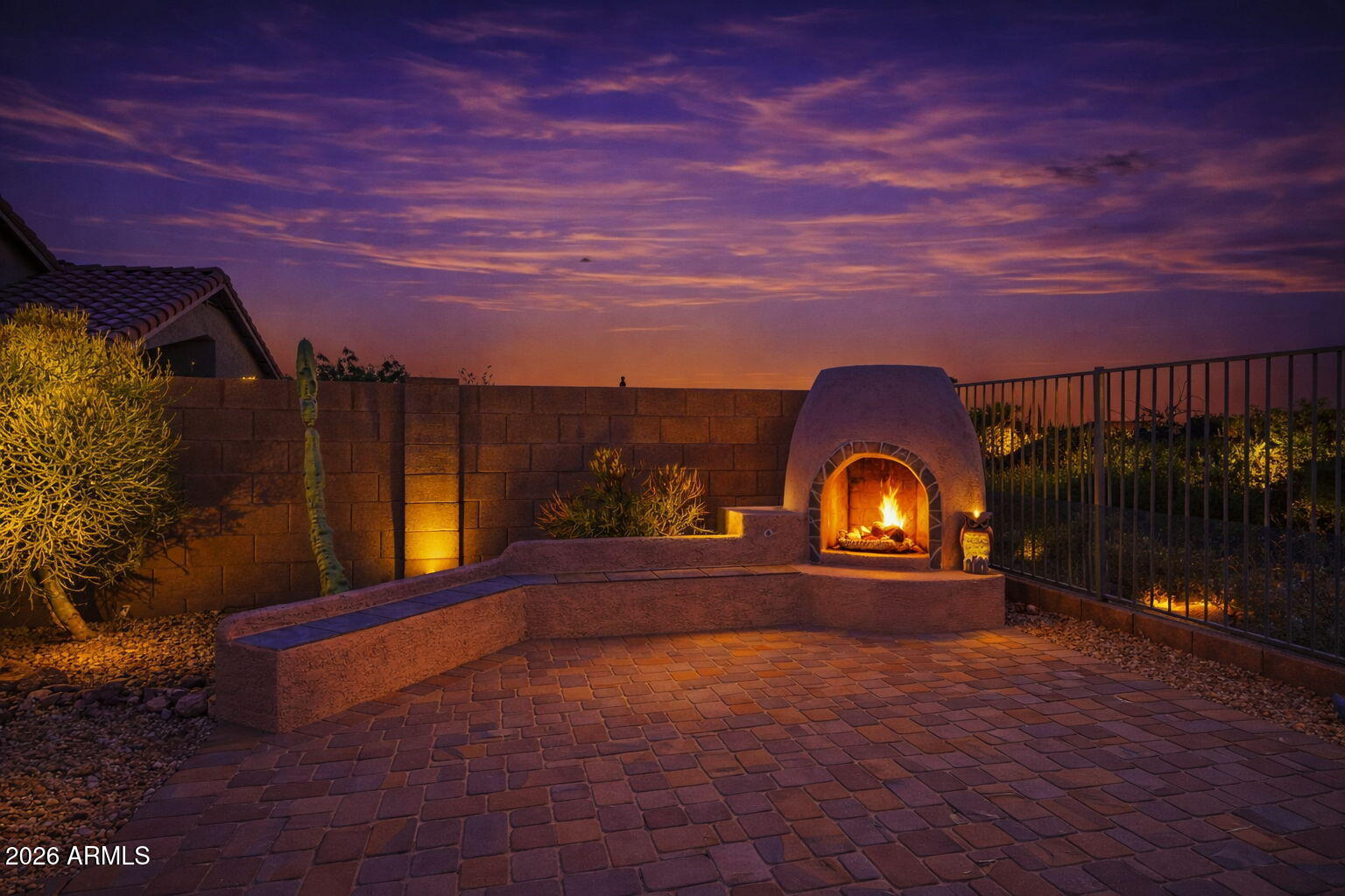 6744 E HACIENDA LA NORIA Lane