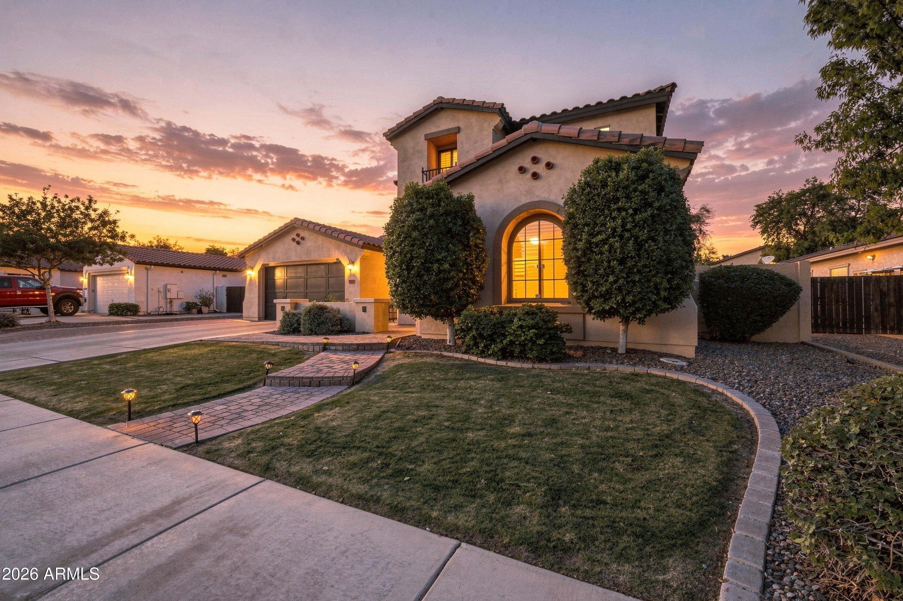 4340 S WHITE Drive