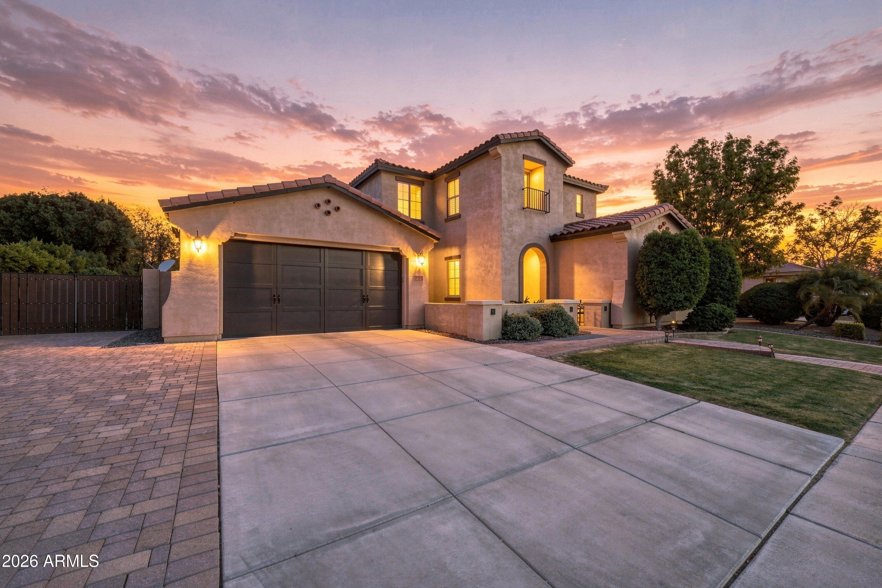 4340 S WHITE Drive