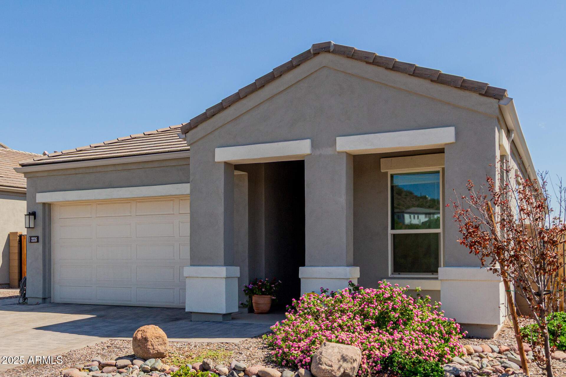 2235 E SAGUARO PARK Lane