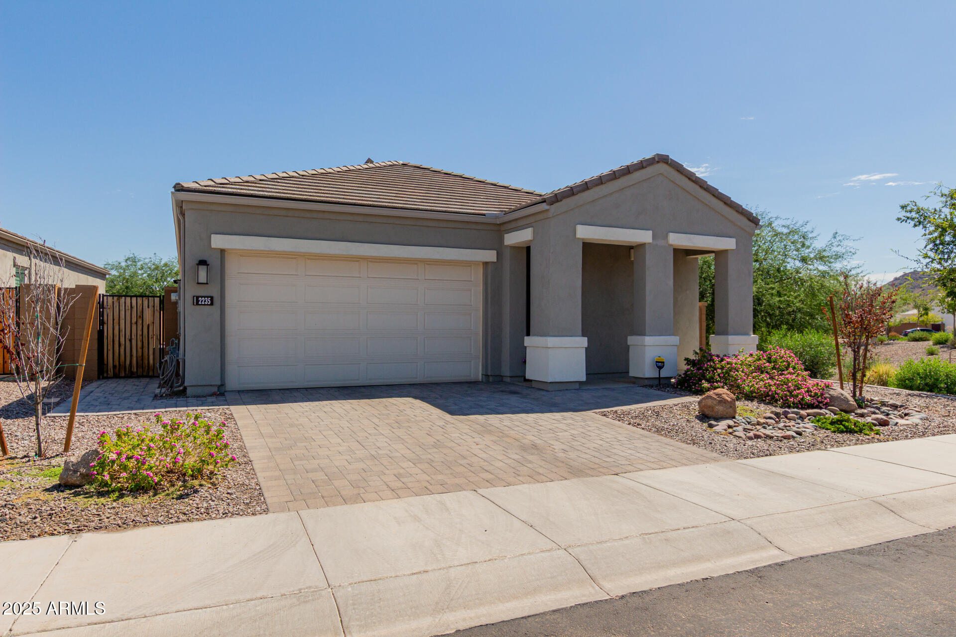 2235 E SAGUARO PARK Lane