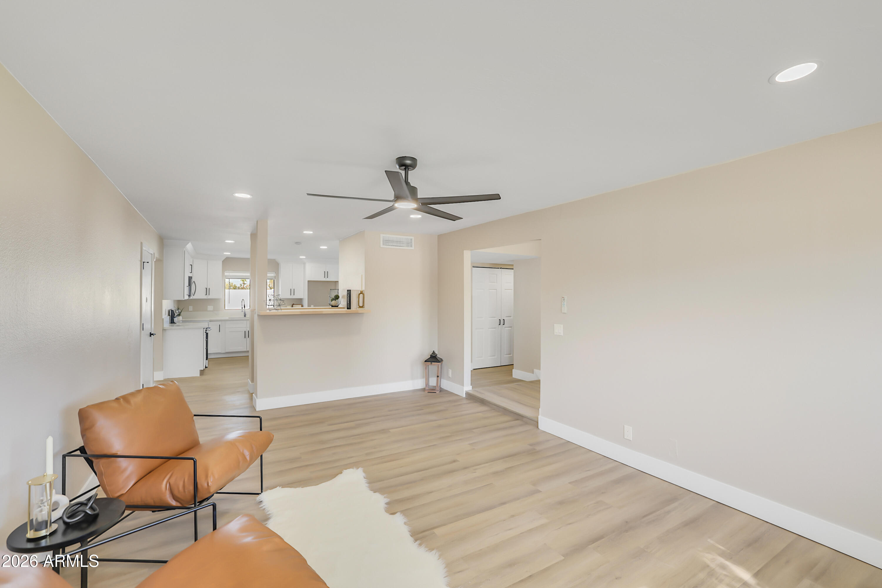 1018 W IVANHOE Street