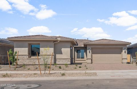 754 W FLATIRON Trail Apache Junction AZ 85120