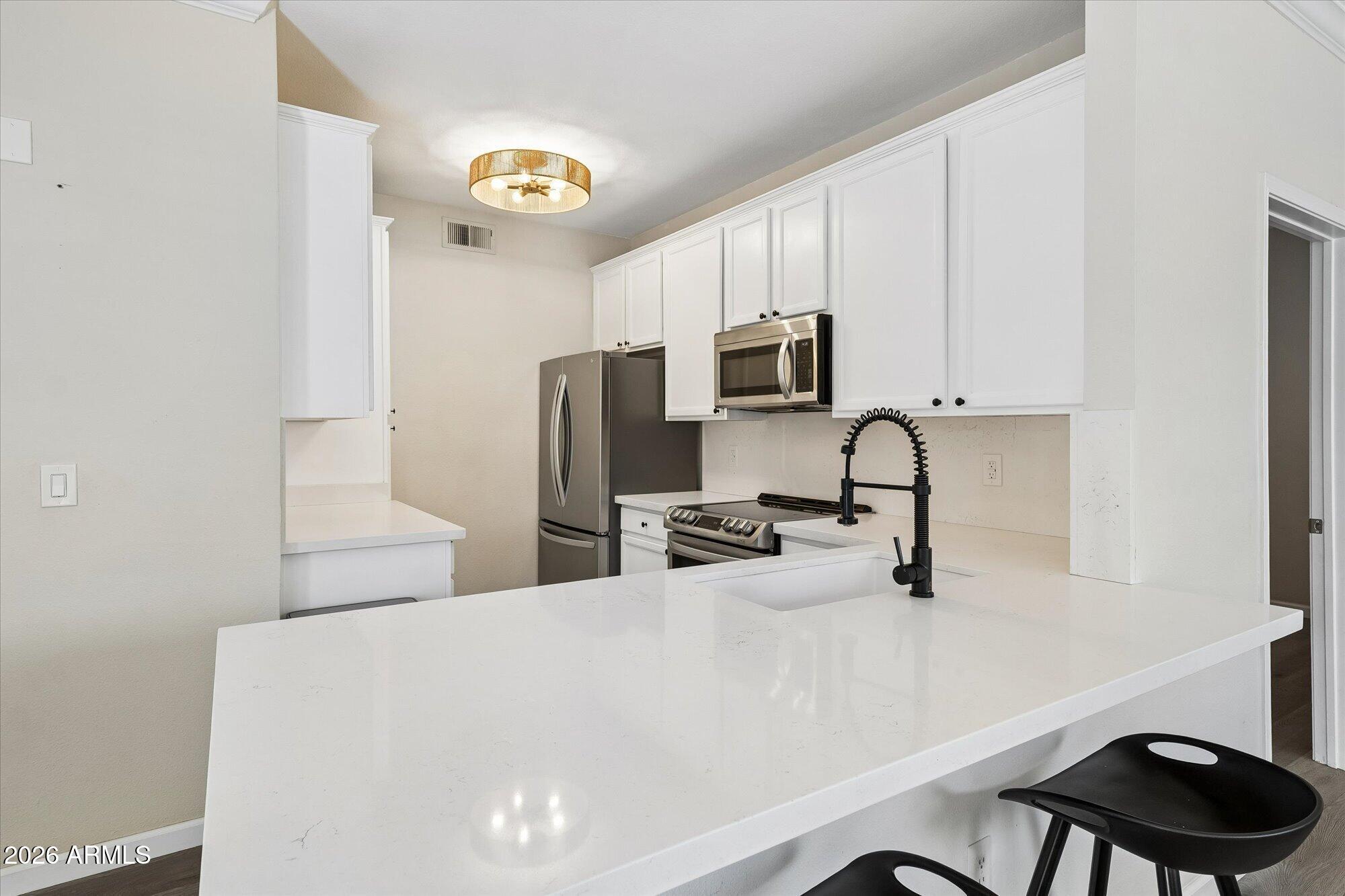 7009 E ACOMA Drive 1081