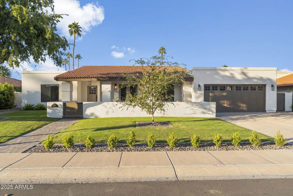 Photo of 8014 E Del Tesoro Drive, Scottsdale, AZ 85258 (MLS # 6944004)