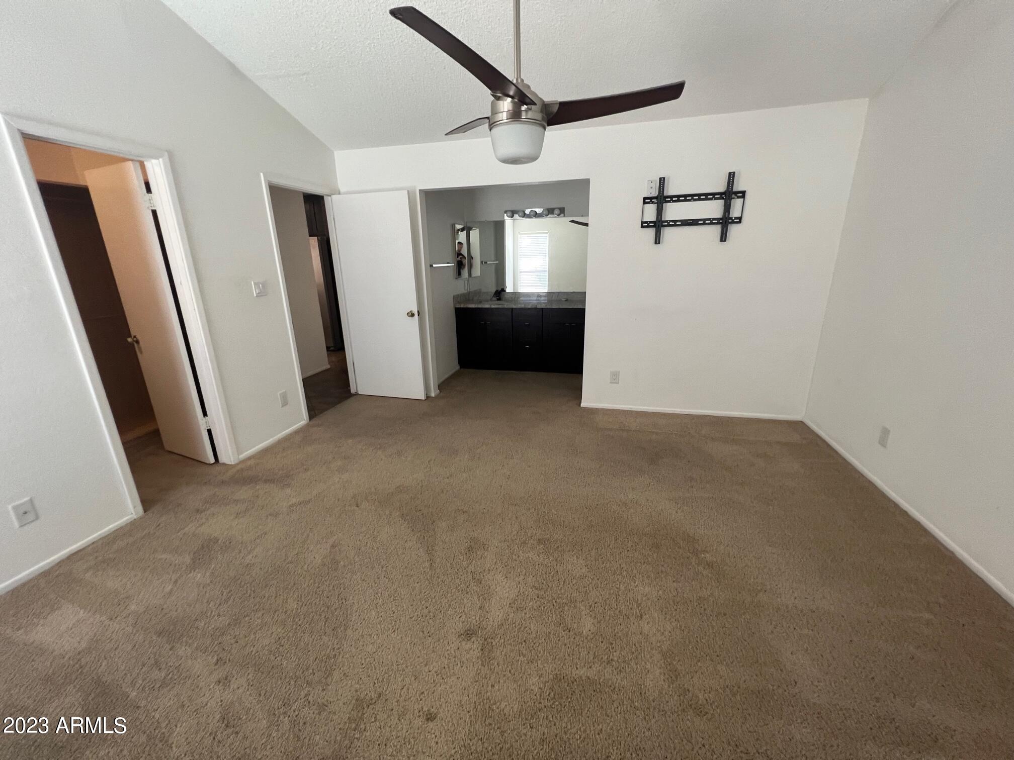 Photo 12 of 29 of 1500 W CHEYENNE Drive house