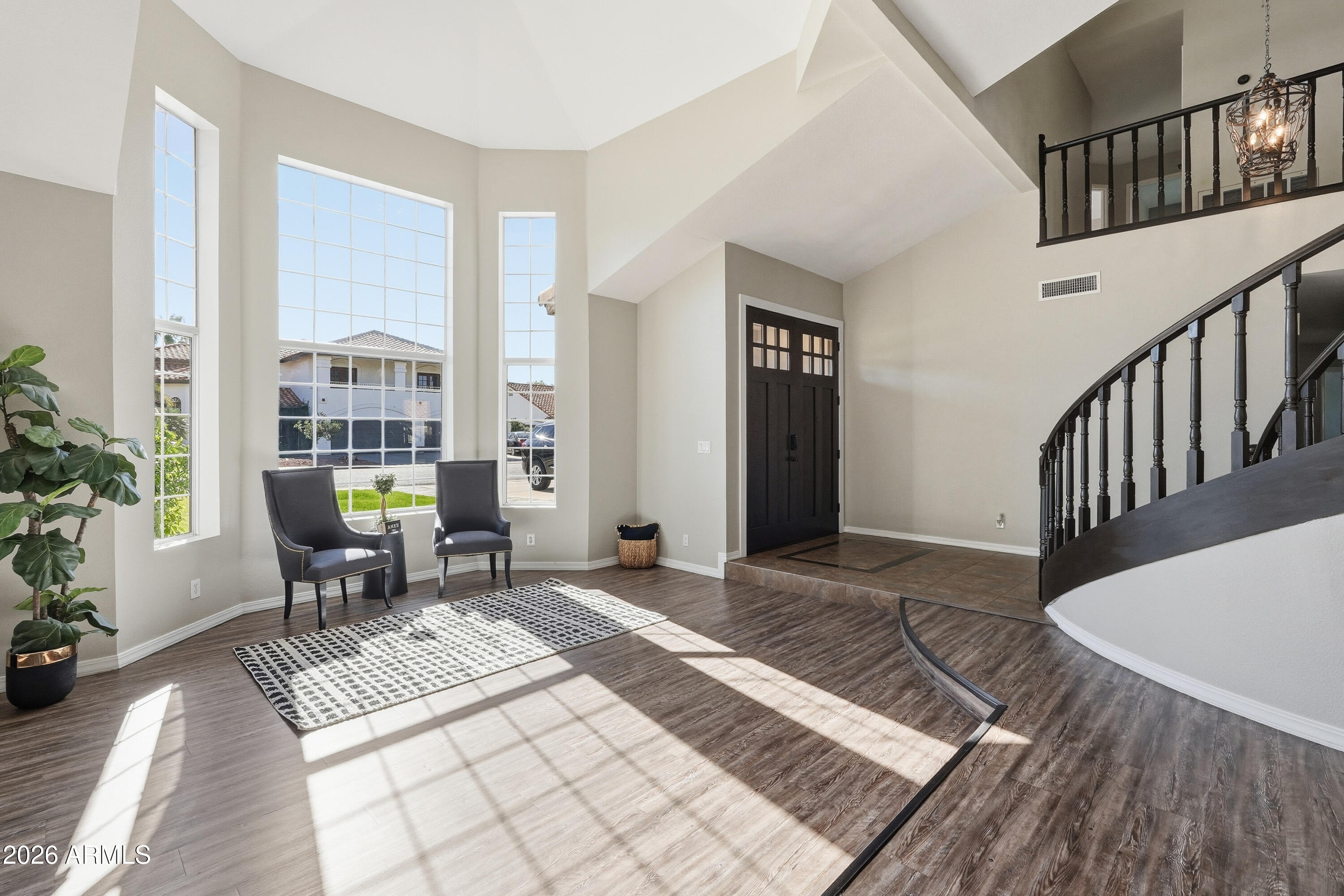 3056 E MALLORY Street