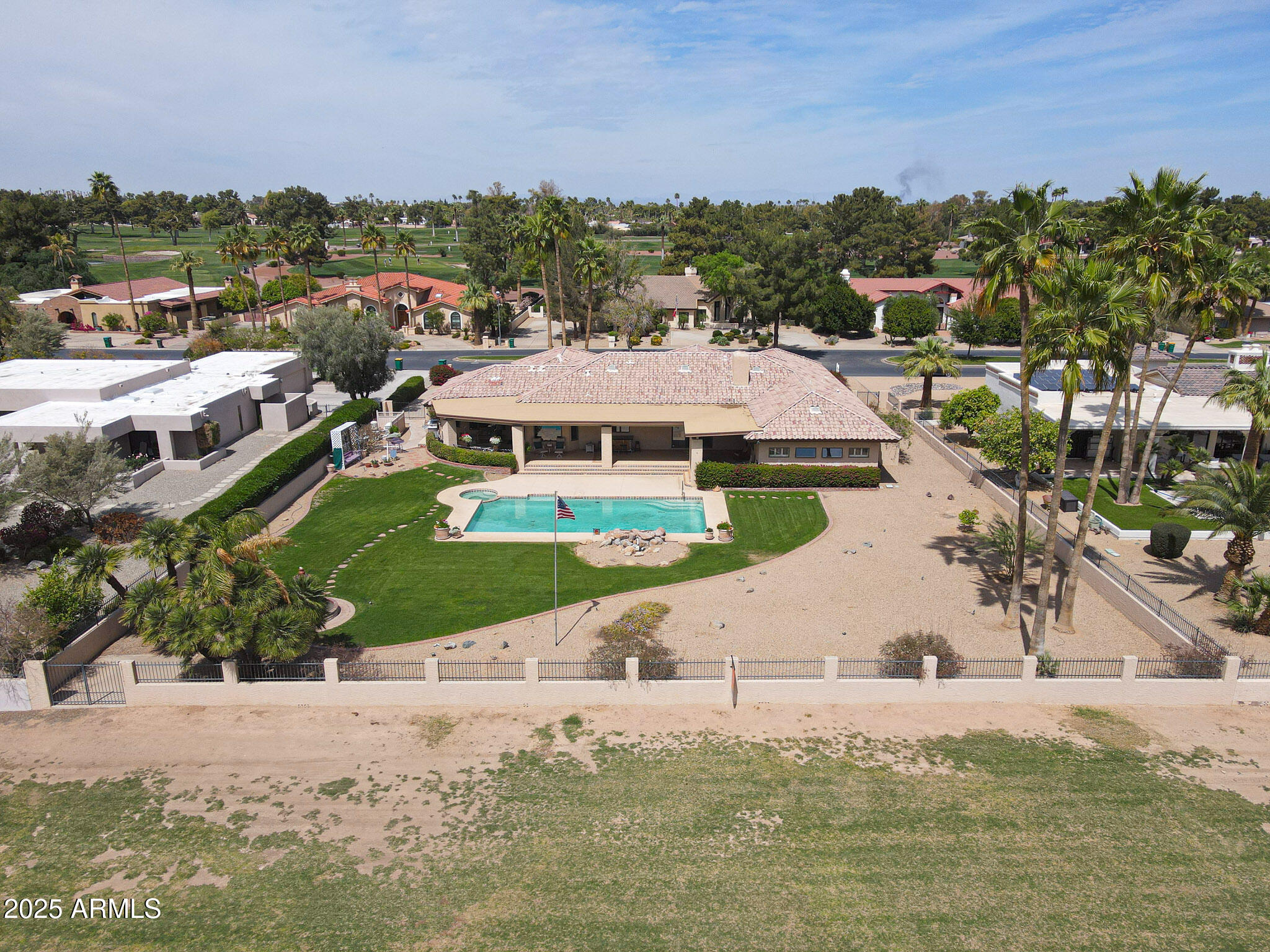 1013 E ACACIA Circle