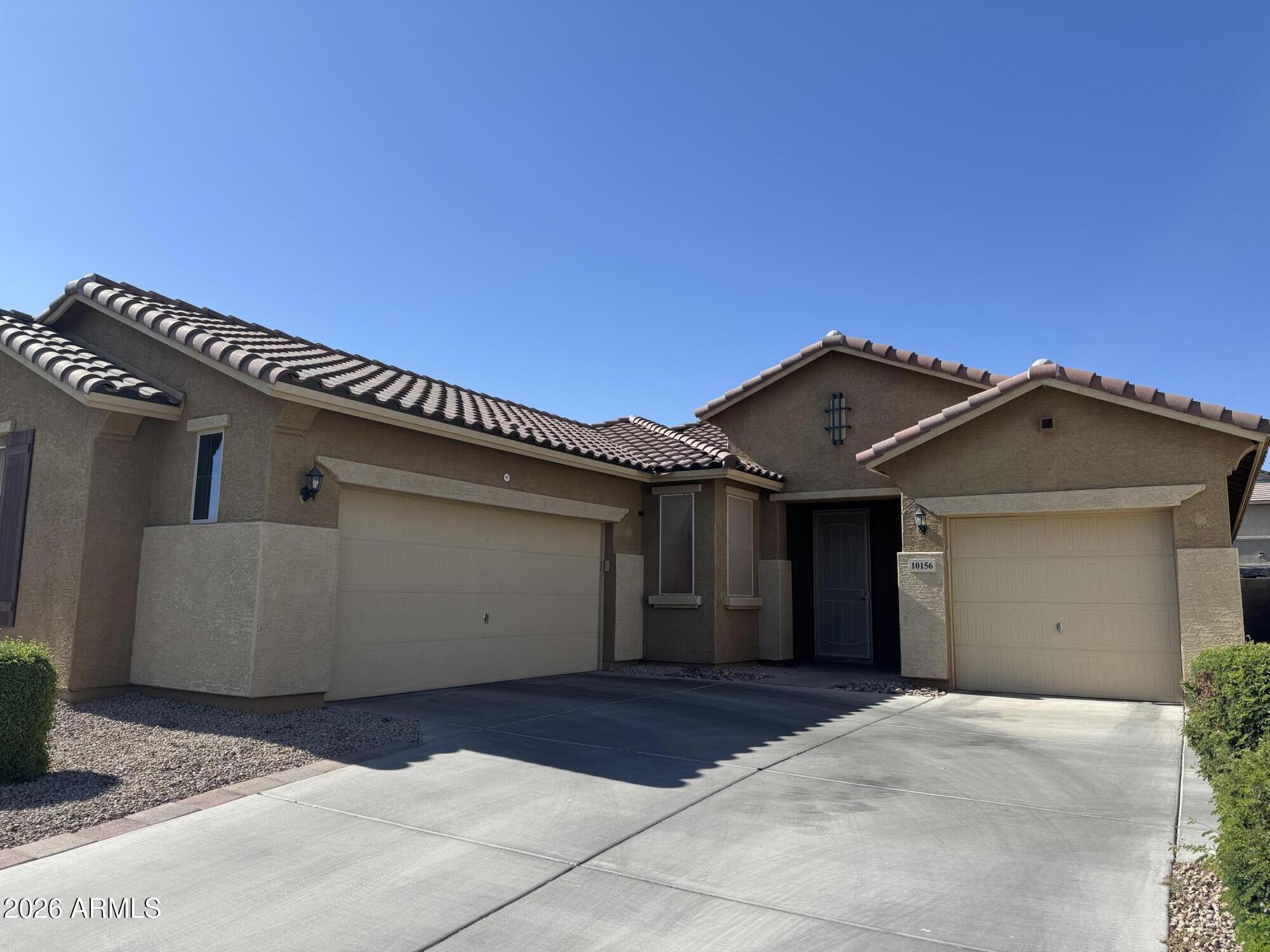 10156 W GOLDEN Lane