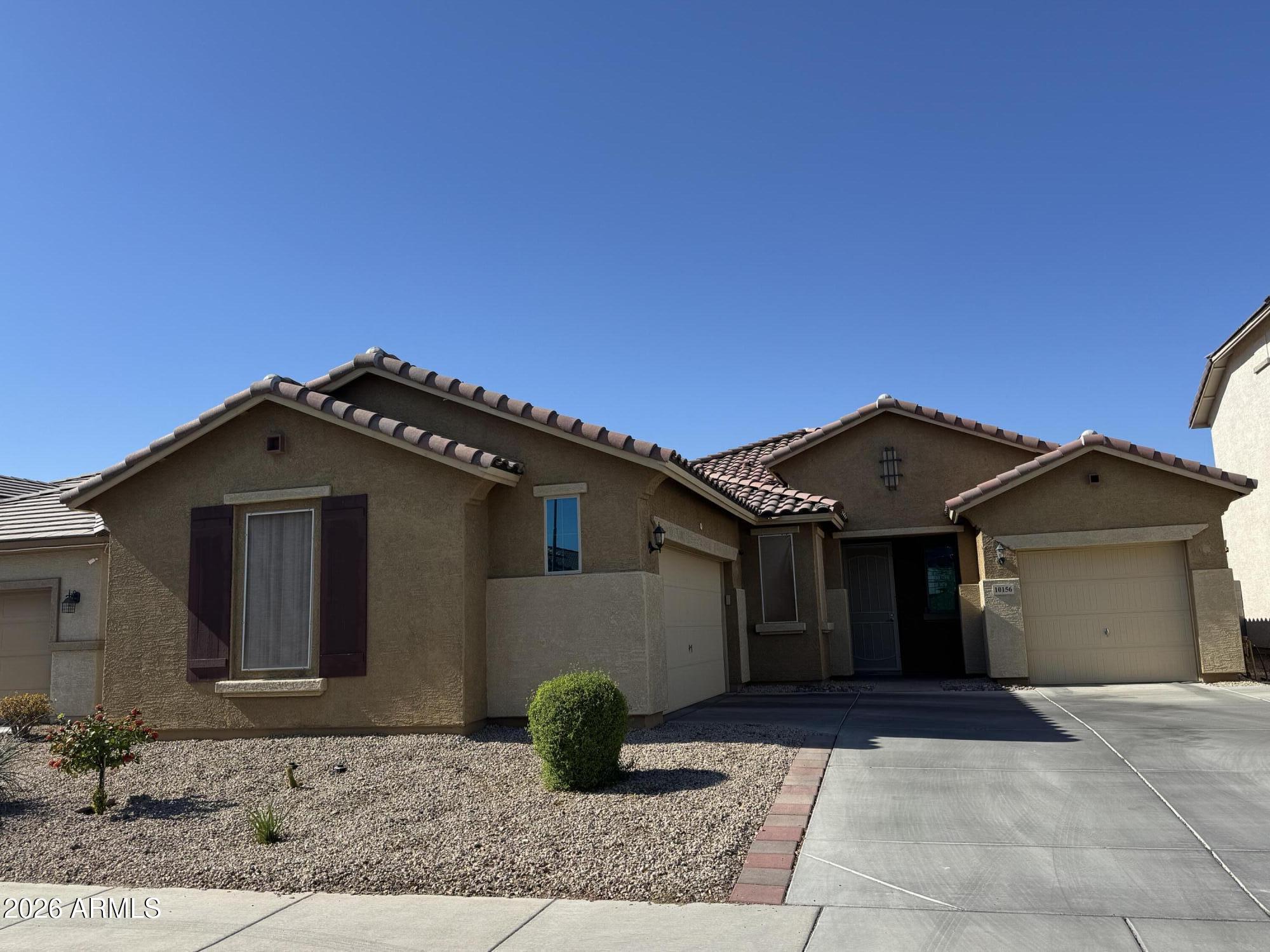 10156 W GOLDEN Lane