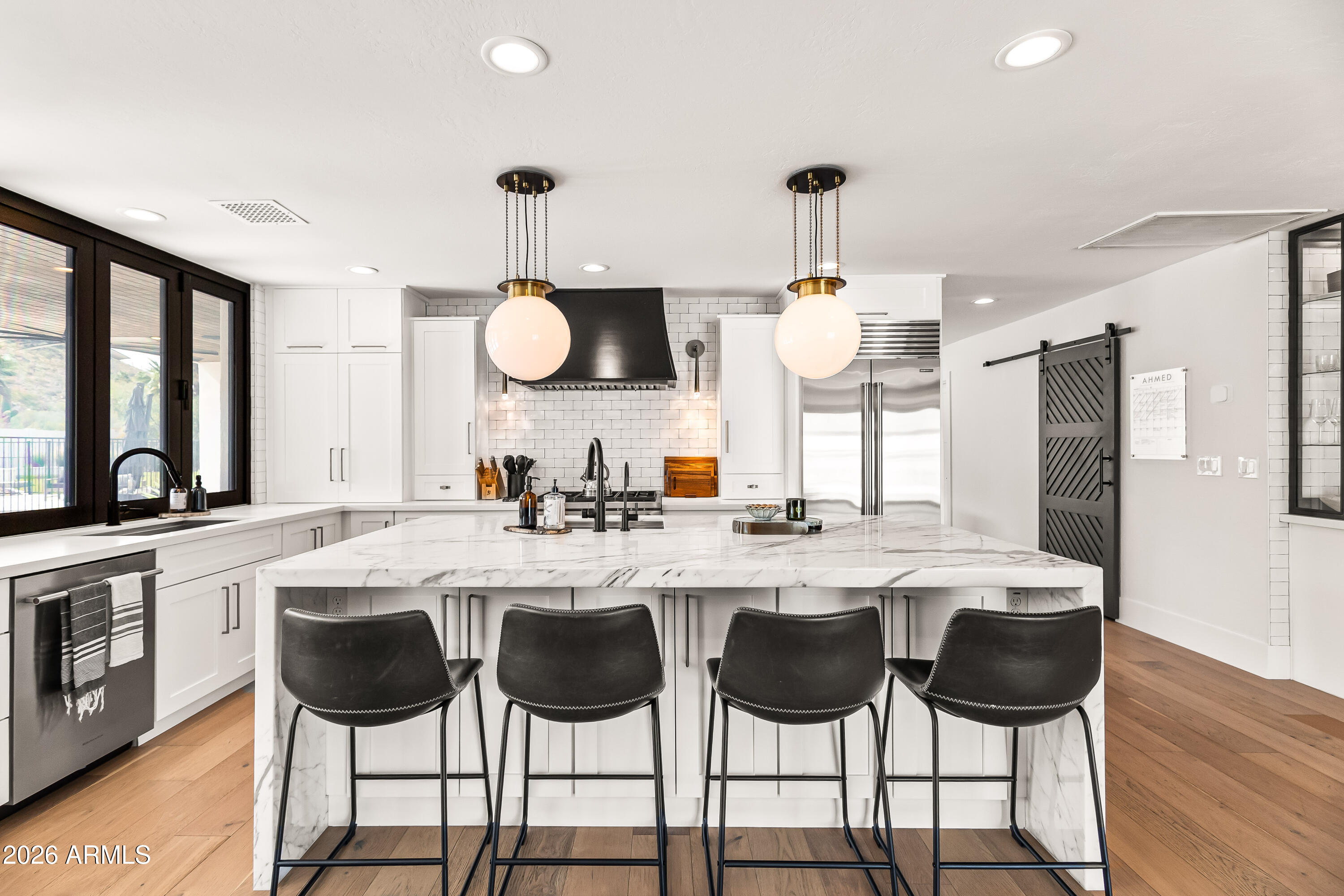 4455 E VIA LOS CABALLOS --