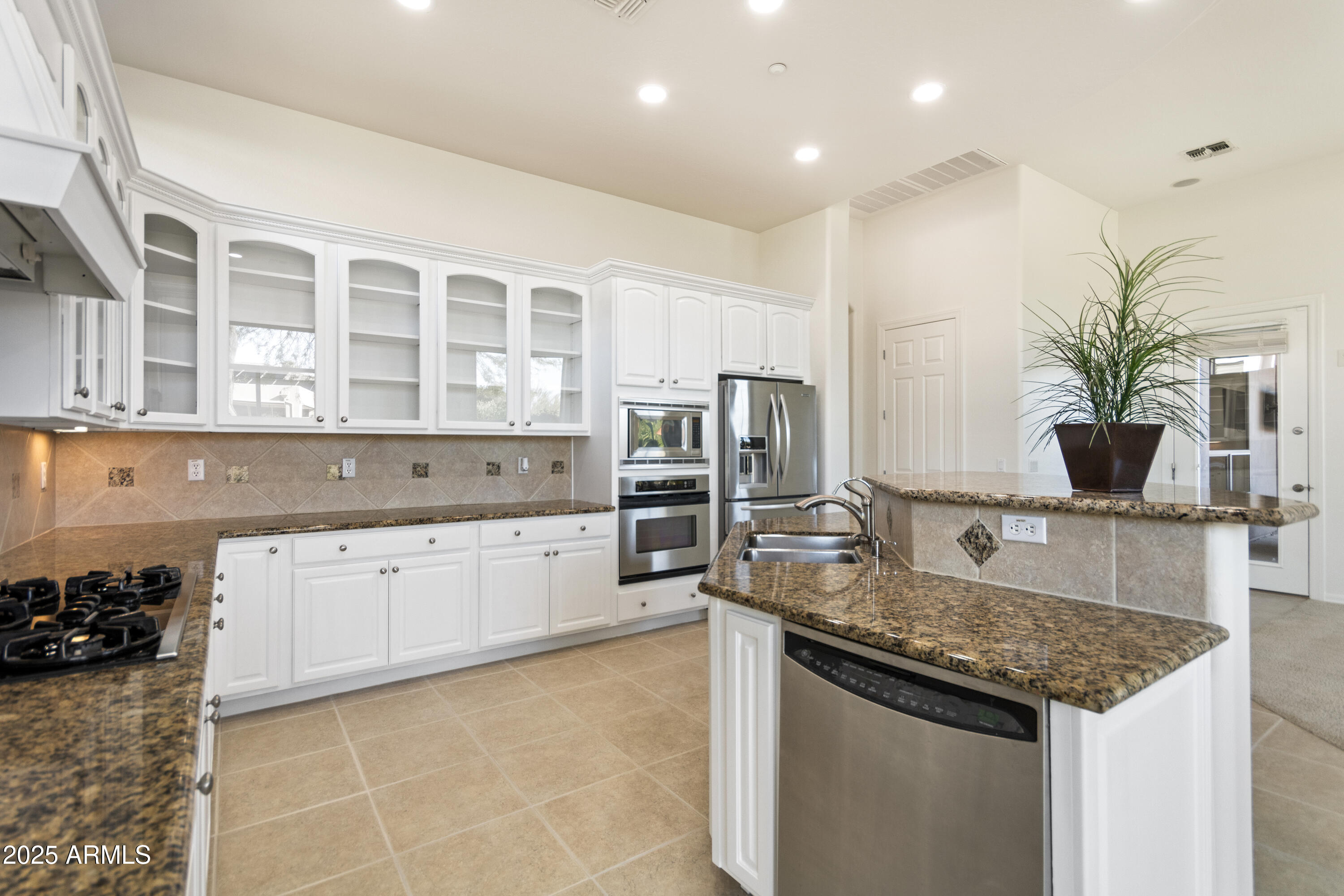 5892 E EVENING GLOW Drive