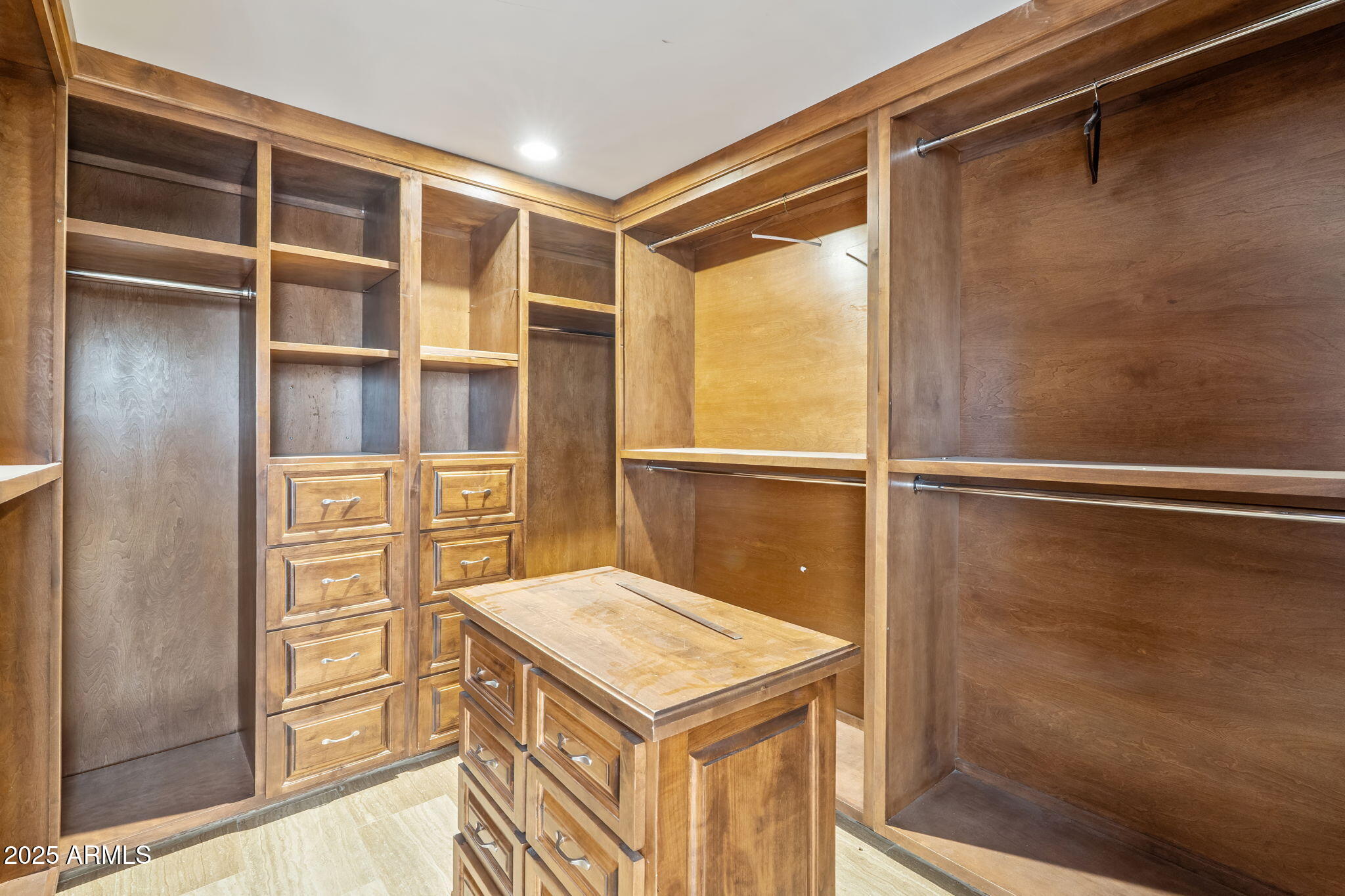 Phoenix, Arizona 85018, United States, 4 Bedrooms Bedrooms, ,5 BathroomsBathrooms,Residential,Active,229953