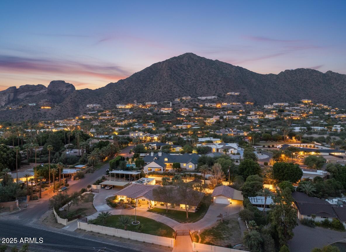 Phoenix, Arizona 85018, United States, 4 Bedrooms Bedrooms, ,5 BathroomsBathrooms,Residential,Active,229953 Phoenix, Arizona 85018, United States, 4 Bedrooms Bedrooms, ,5 BathroomsBathrooms,Residential,Active,229953