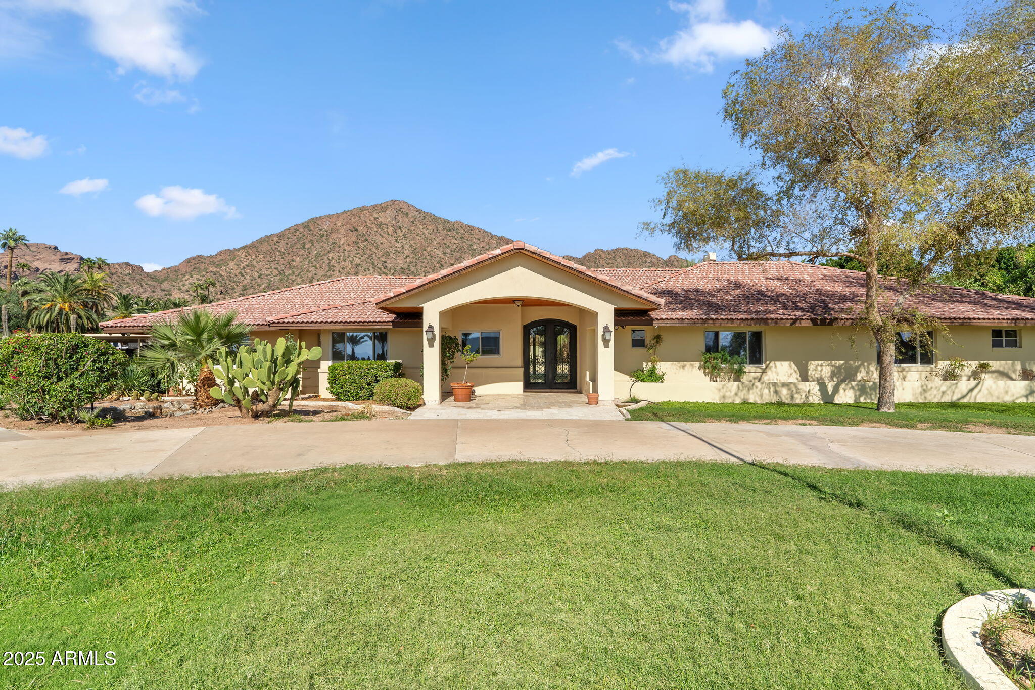 5310 E CAMELBACK Road