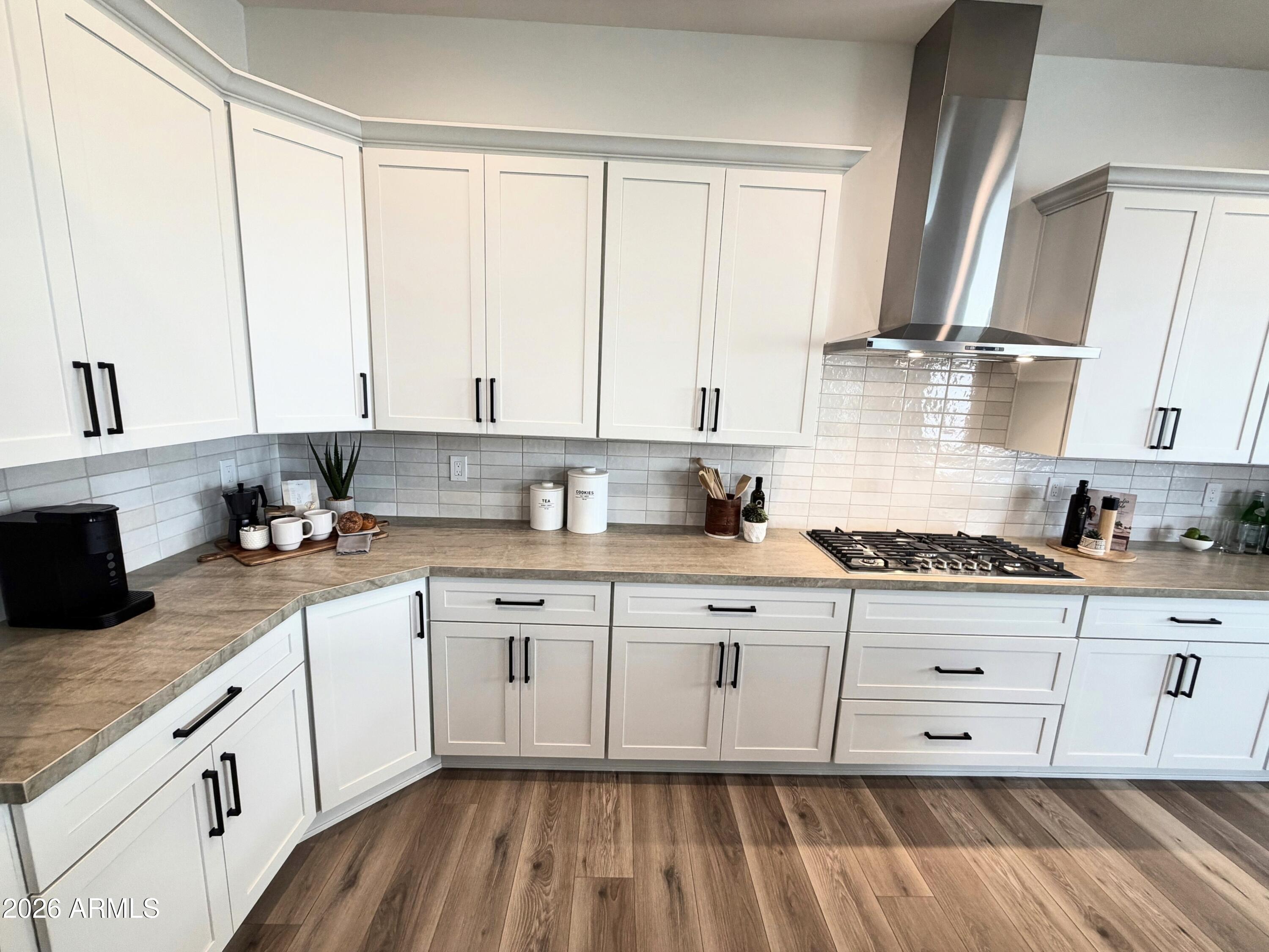 1116 S Lakeview Drive