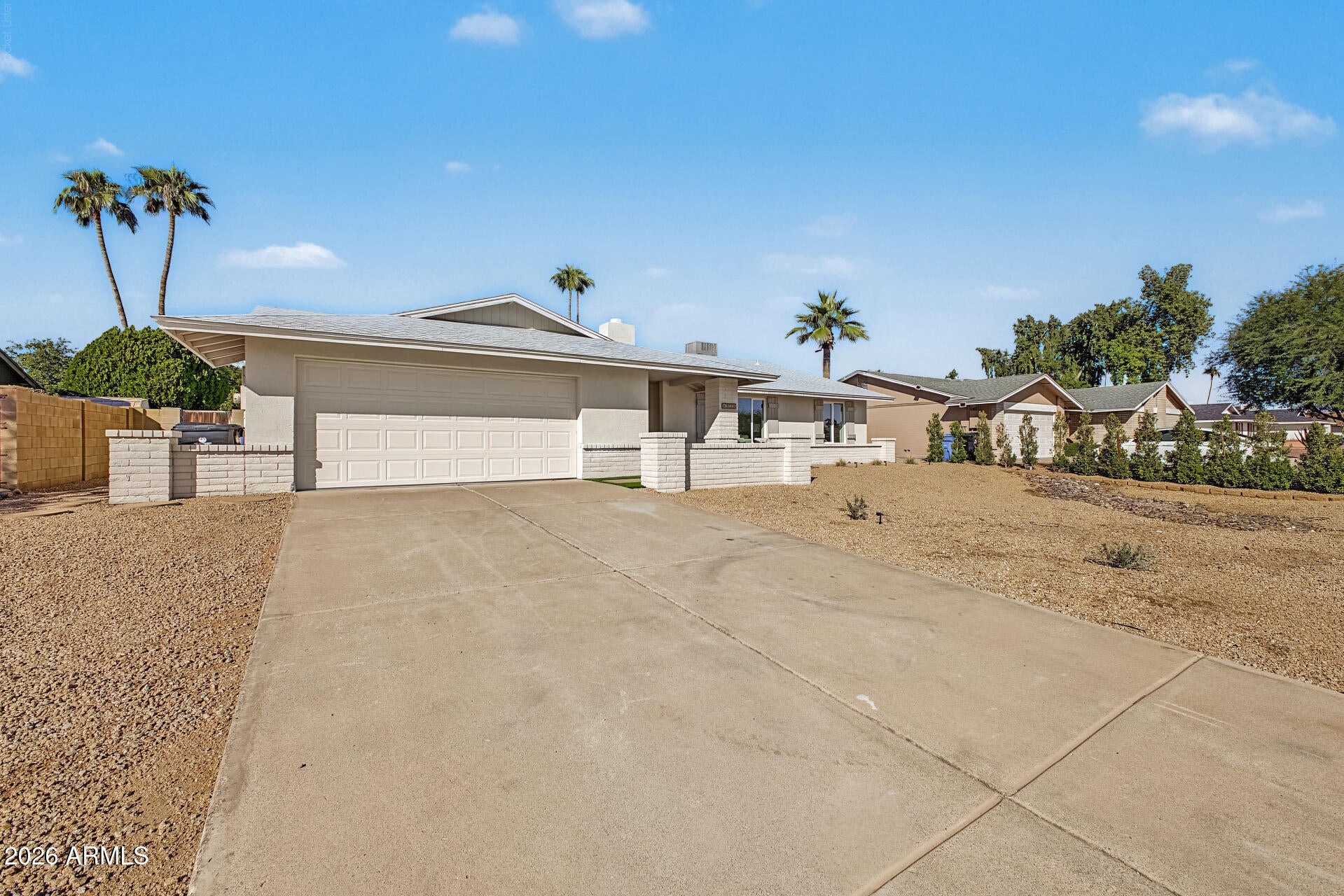 4836 E ACOMA Drive