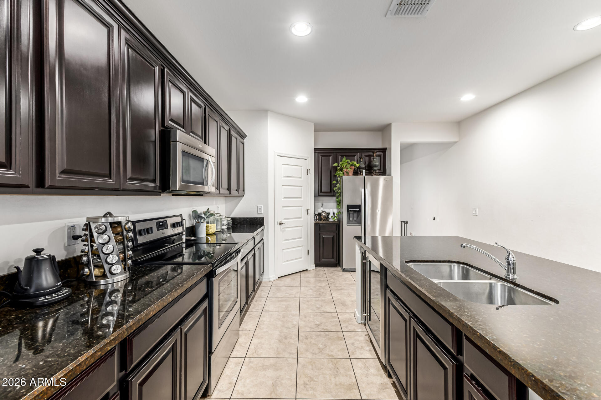 10336 W HUGHES Drive