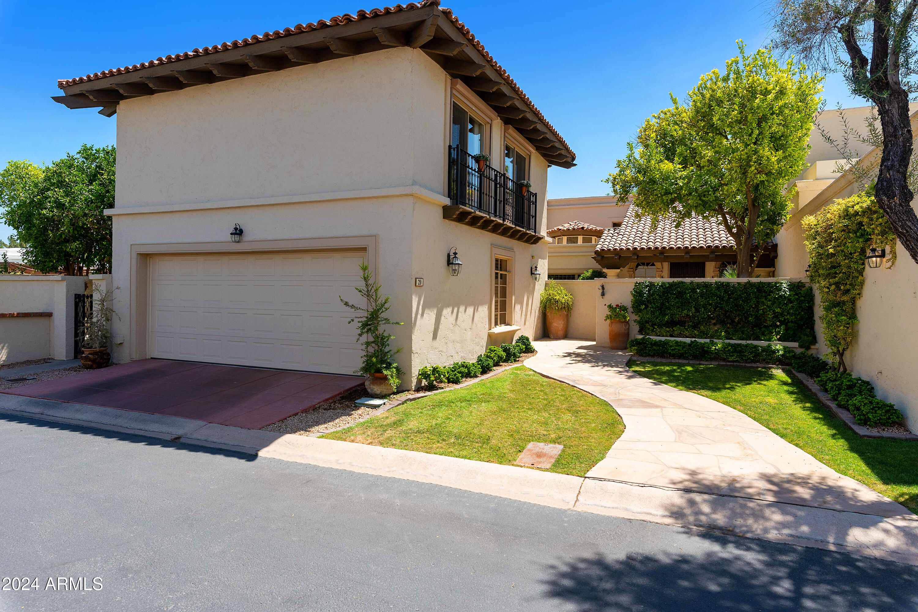6701 N SCOTTSDALE Road 20