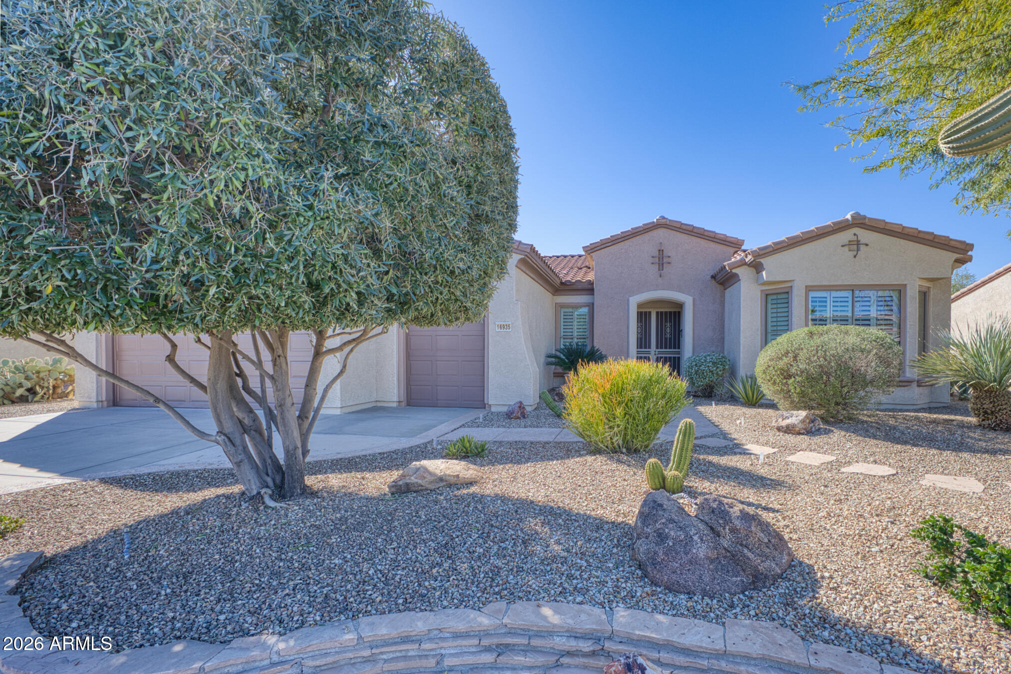 16935 W DESERT BLOSSOM Way