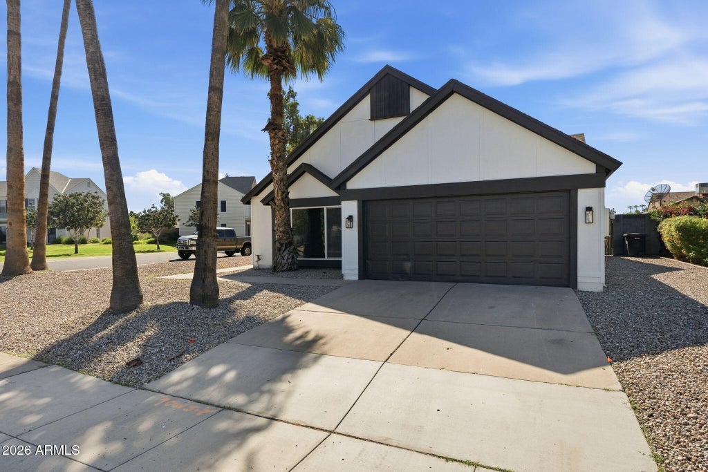 Photo of 691 E Stottler Place, Chandler, AZ 85225 (MLS # 7094636)
