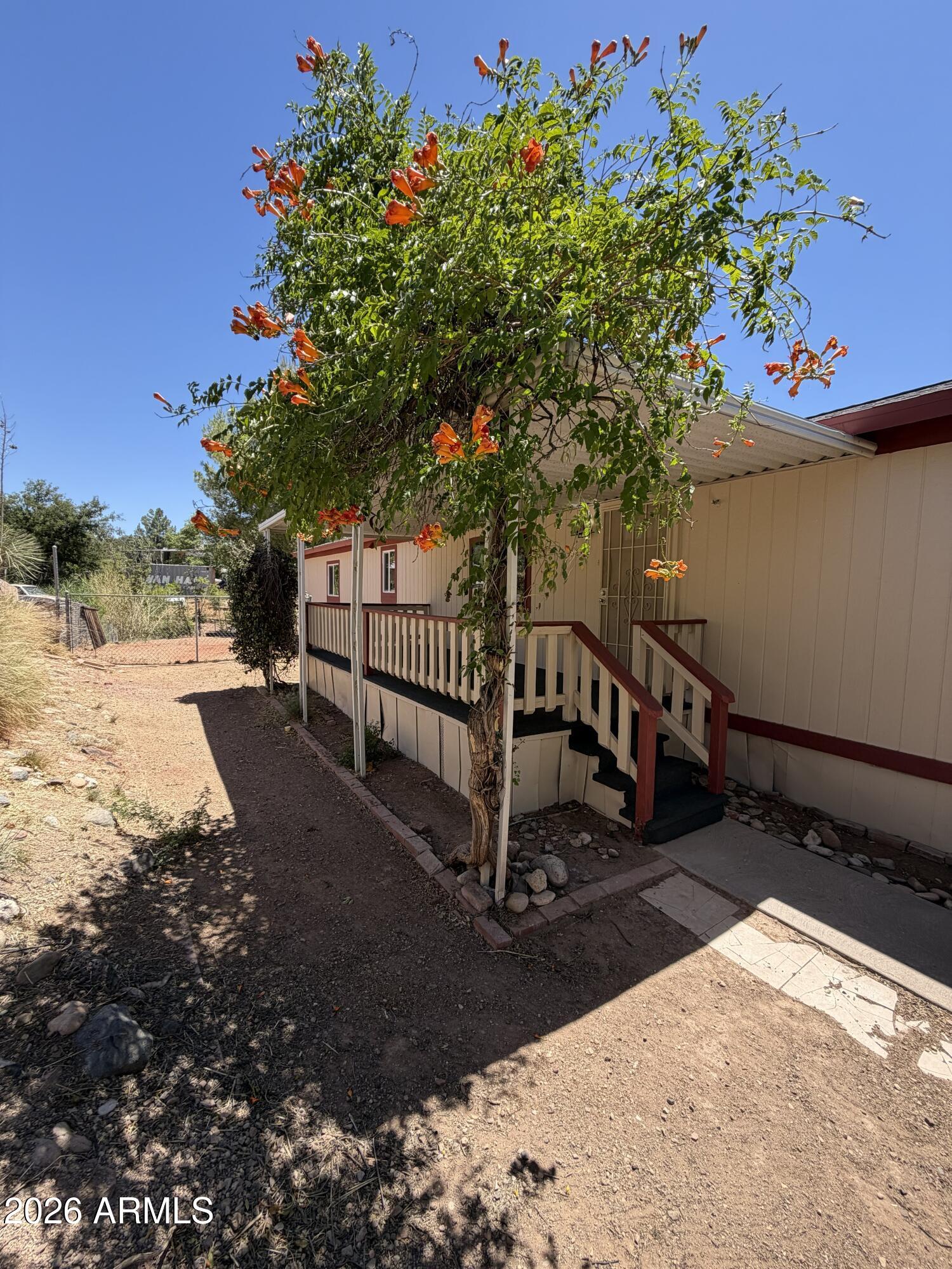 3556 E GRAND VIEW Drive