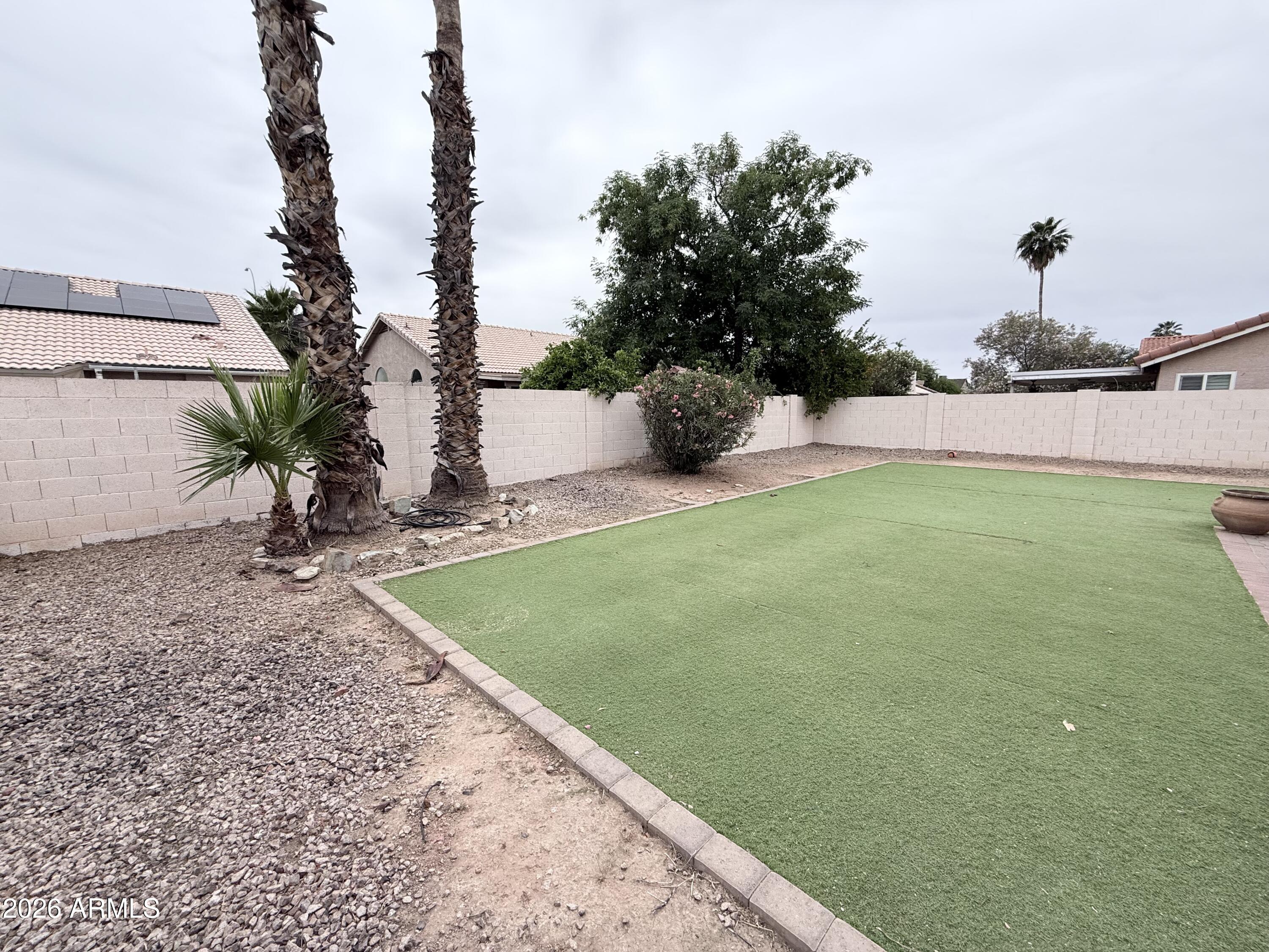 3800 W LINDA Lane