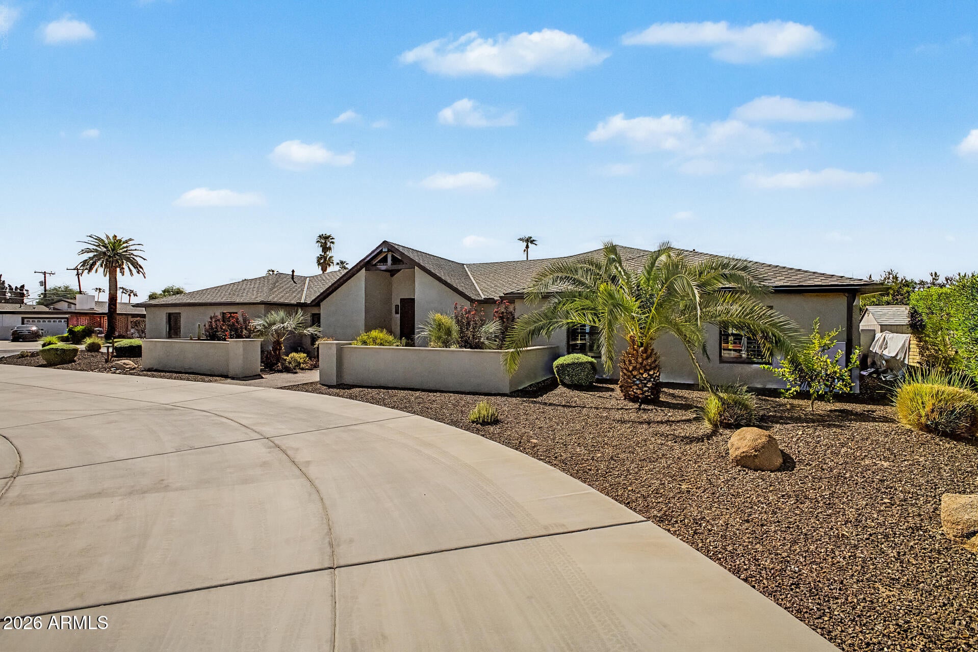 301 W MOON VALLEY Drive