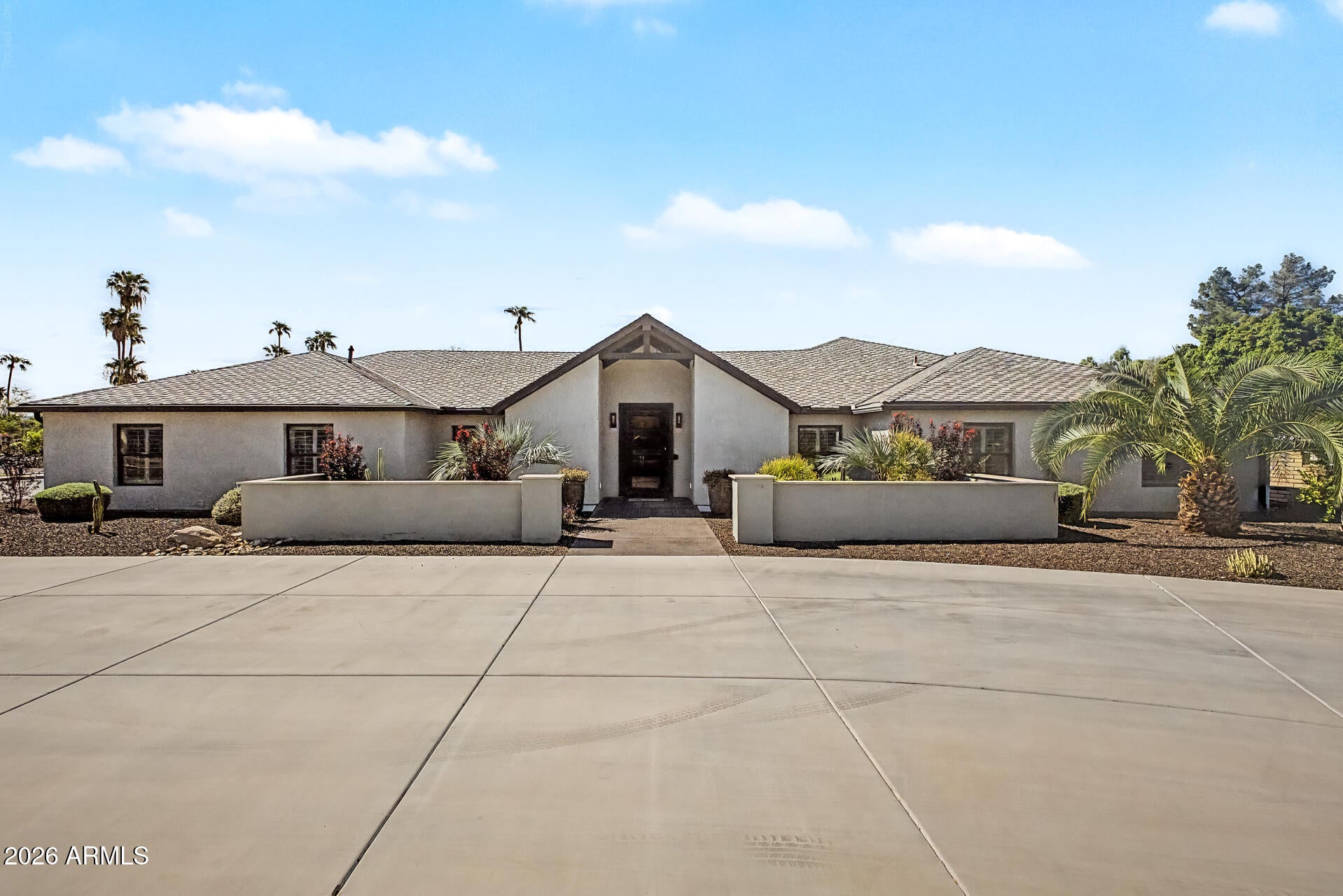 301 W MOON VALLEY Drive