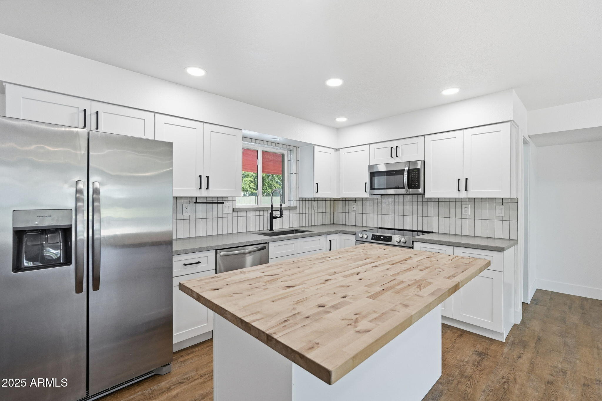 Homes for Sale in Queen Creek Arizona 3 1424 E El Moro Avenue