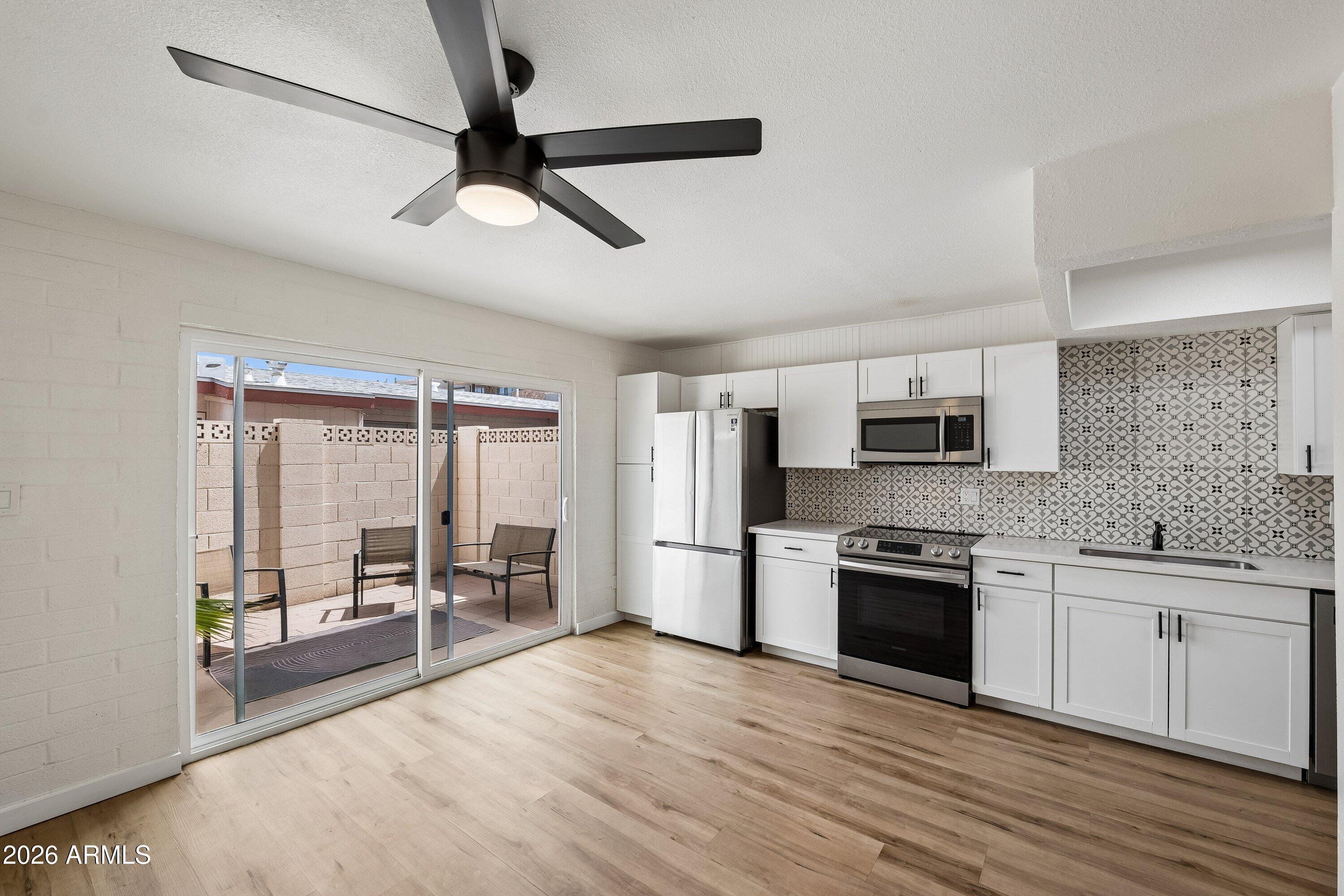 4848 N WOODMERE FAIRWAY -- 16