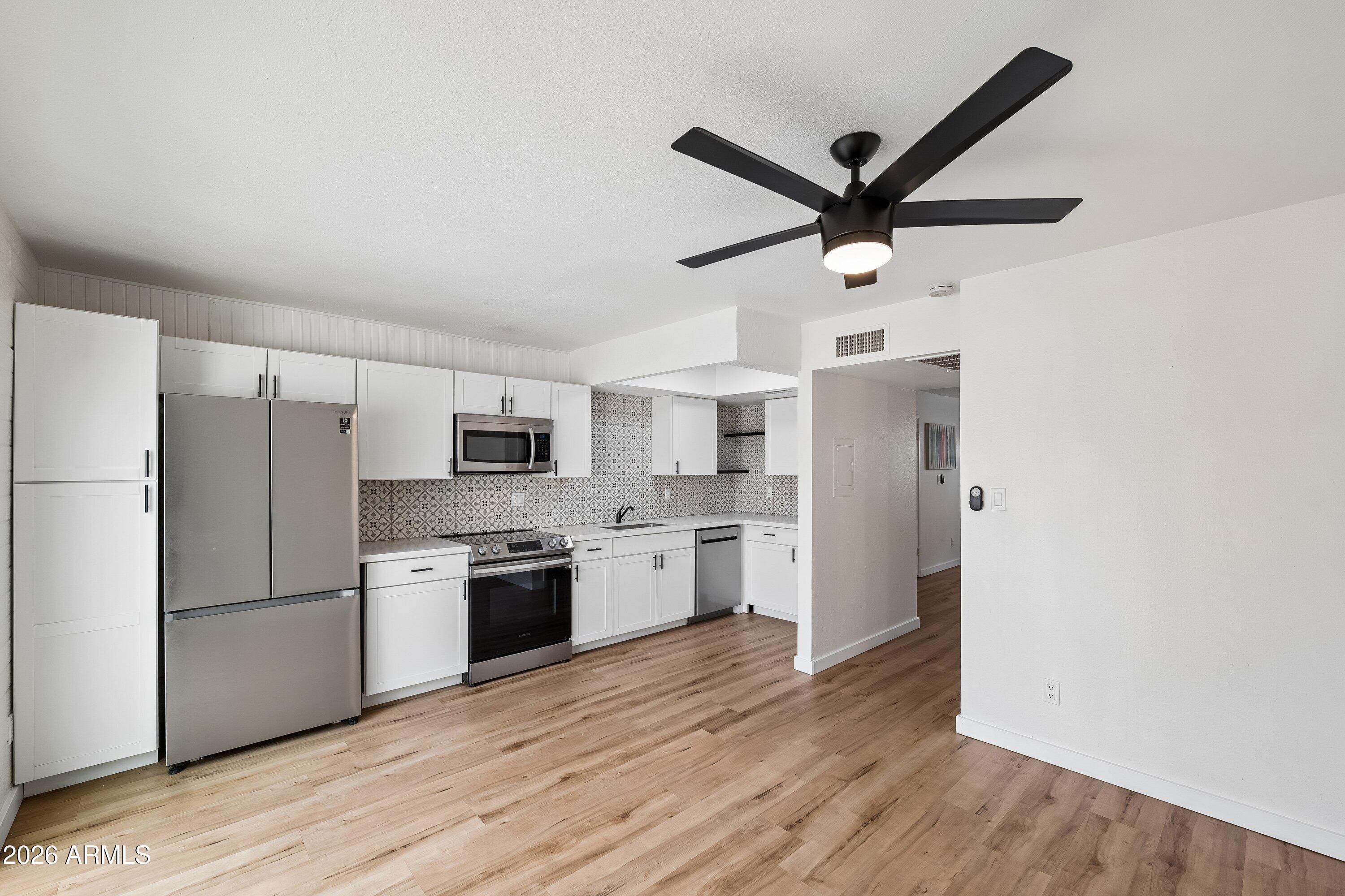 4848 N WOODMERE FAIRWAY -- 16