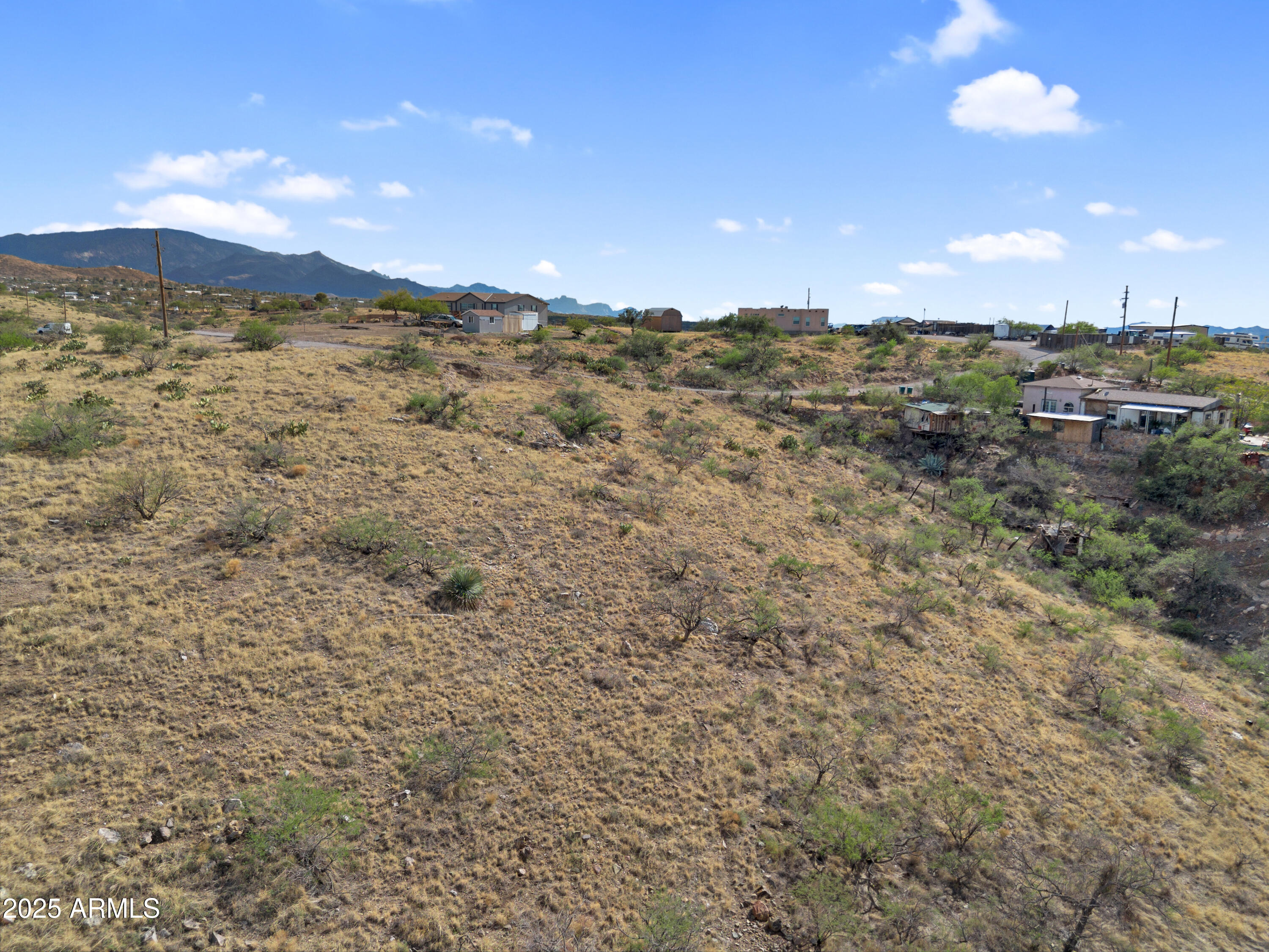 028 N Rockliffe Boulevard -