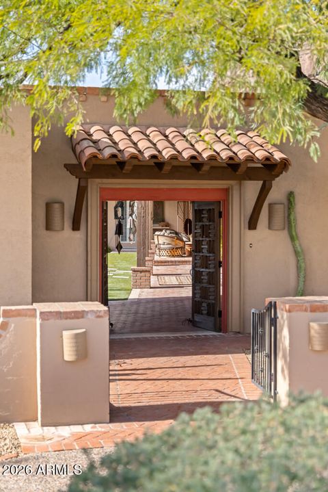 5102 N SADDLE ROCK Lane Phoenix AZ 85018