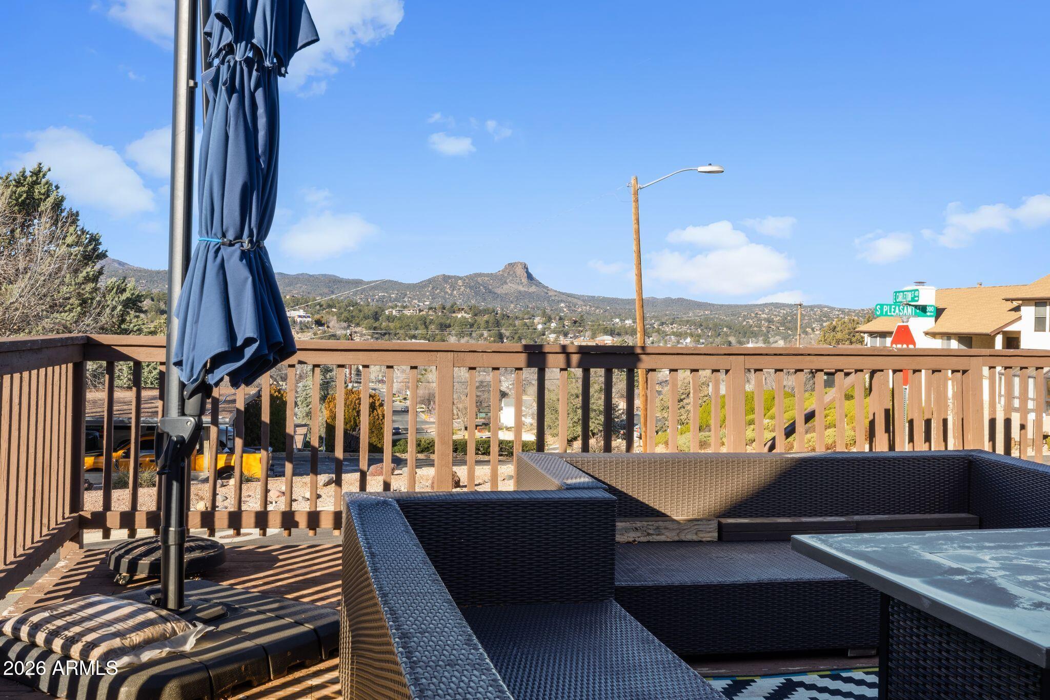 303 S PLEASANT Street